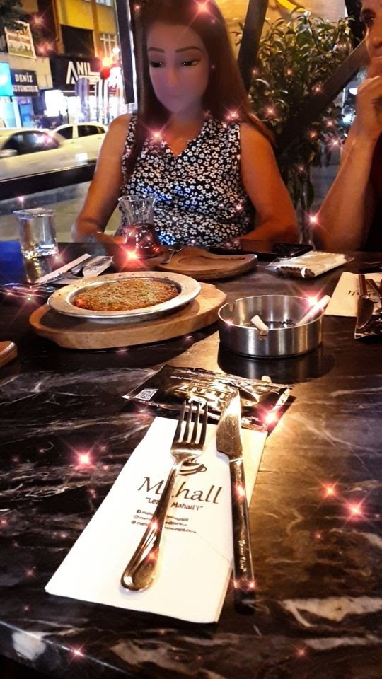 Mahall Cafe & Restaurant