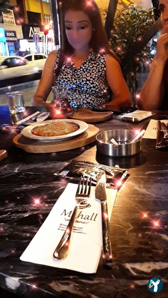 Mahall Cafe & Restaurant