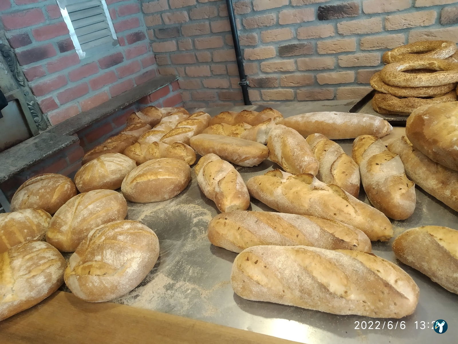 Sinanlı Unlu Mamülleri & Pasta & Cafe