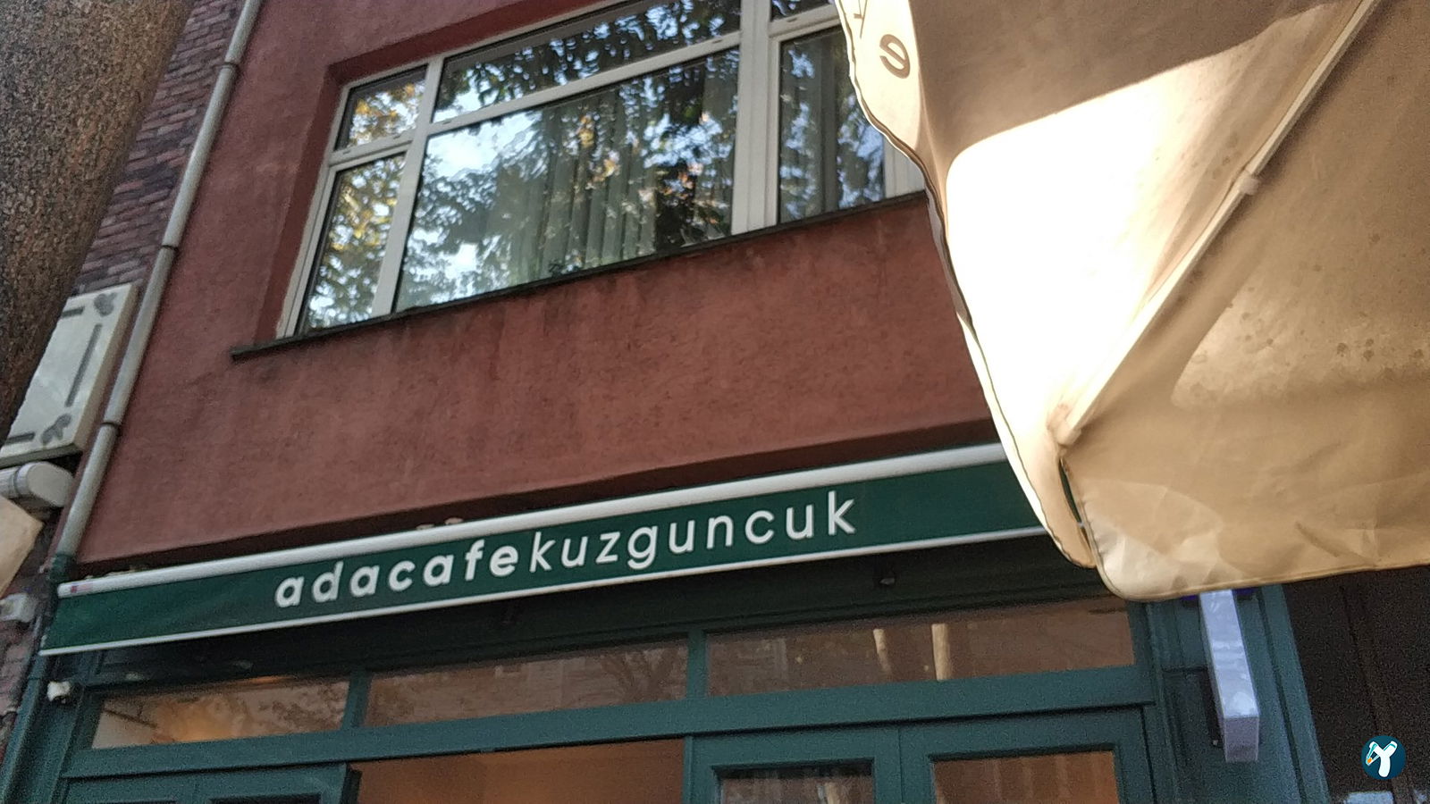 Island Cafe Kuzguncuk