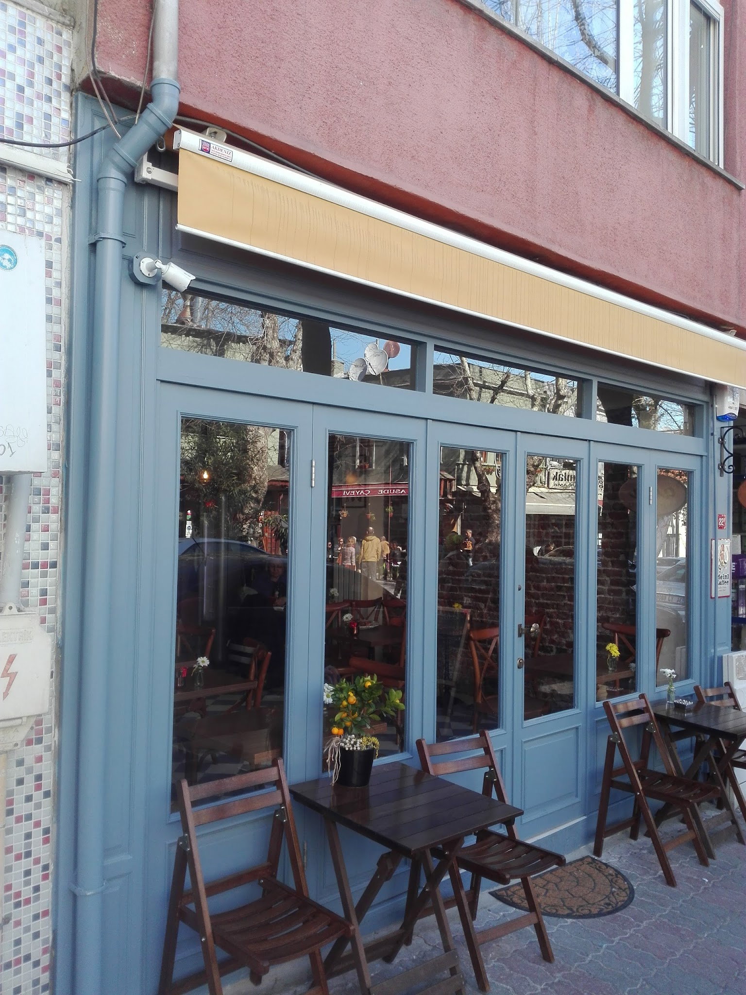 Island Cafe Kuzguncuk