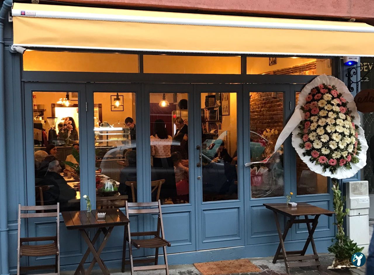 Island Cafe Kuzguncuk
