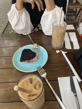 Island Cafe Kuzguncuk resimleri