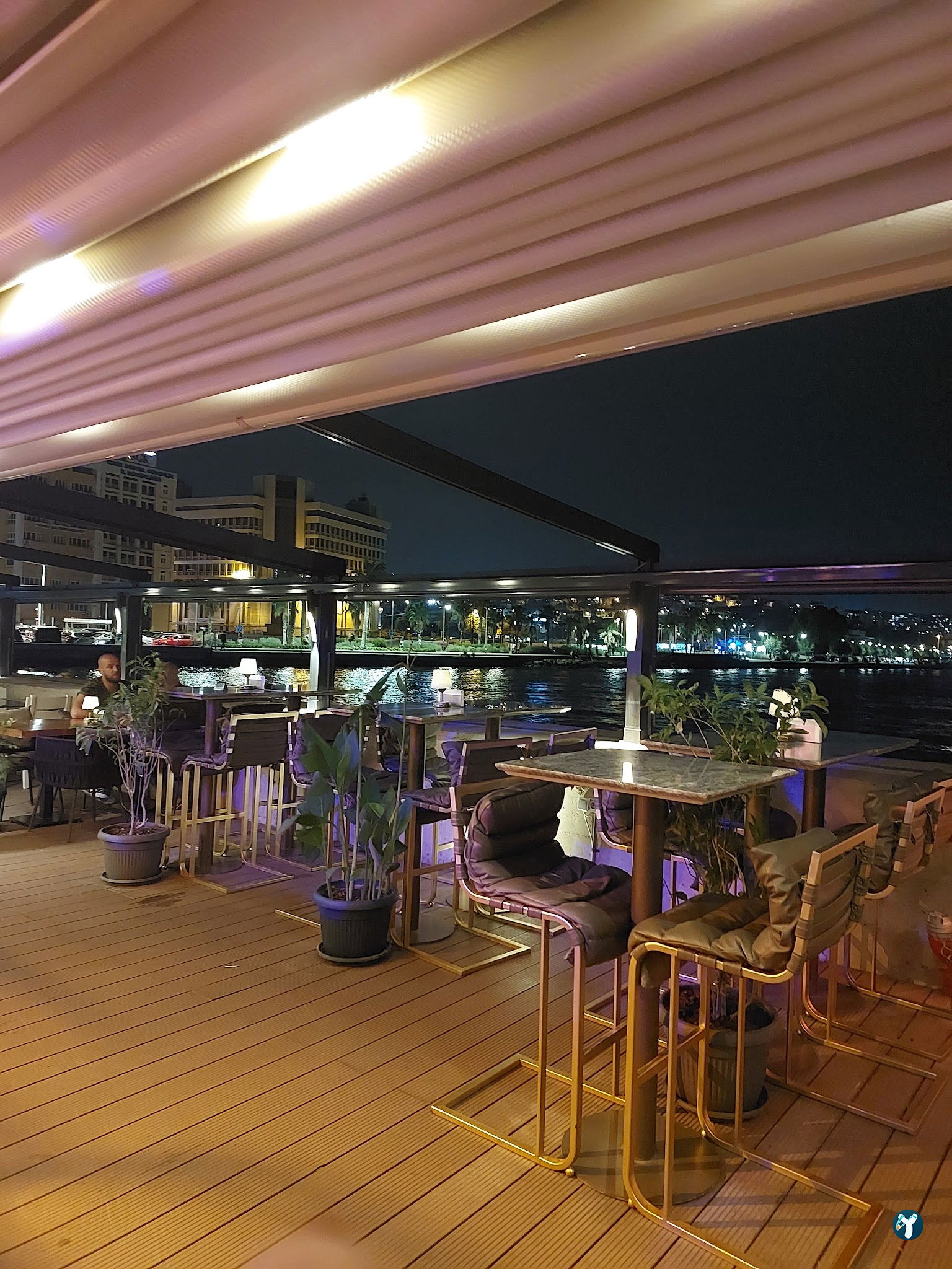 L’Aura Kitchen & Bar Konak Pier
