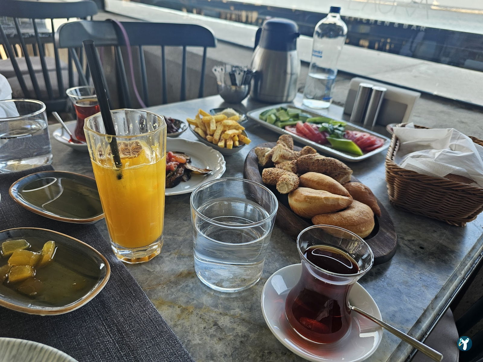 L’Aura Kitchen & Bar Konak Pier