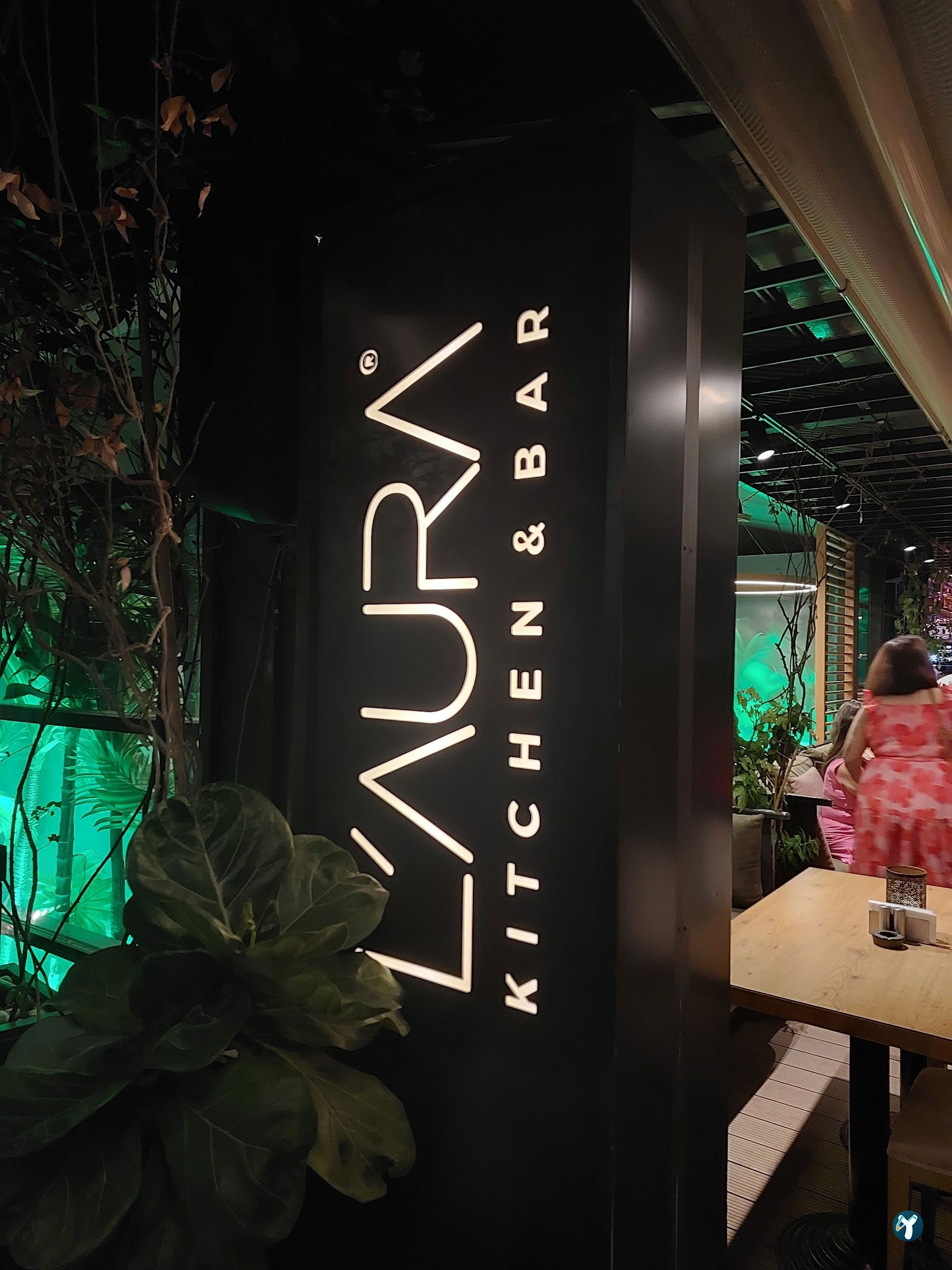 L’Aura Kitchen & Bar Konak Pier