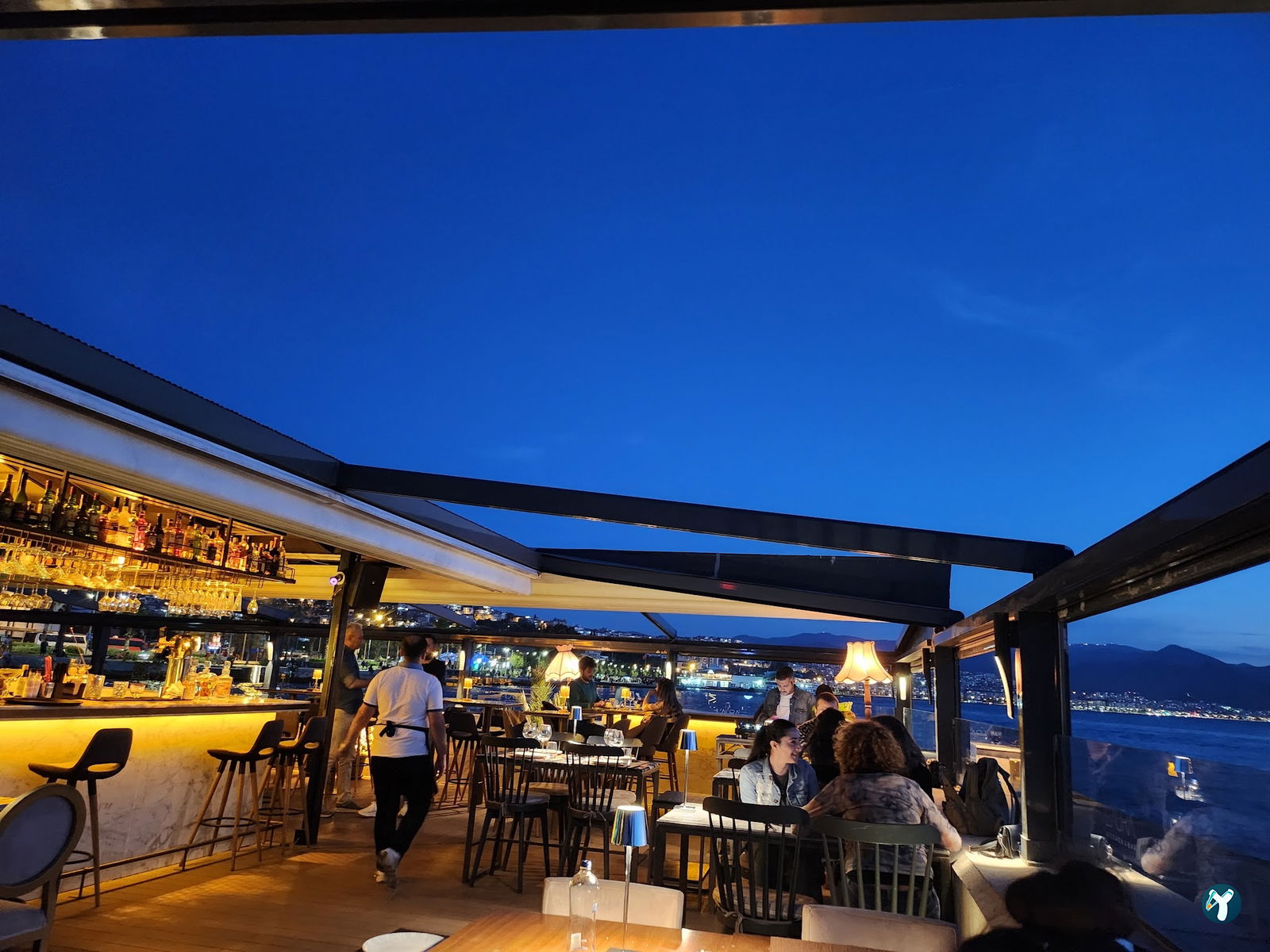 L’Aura Kitchen & Bar Konak Pier