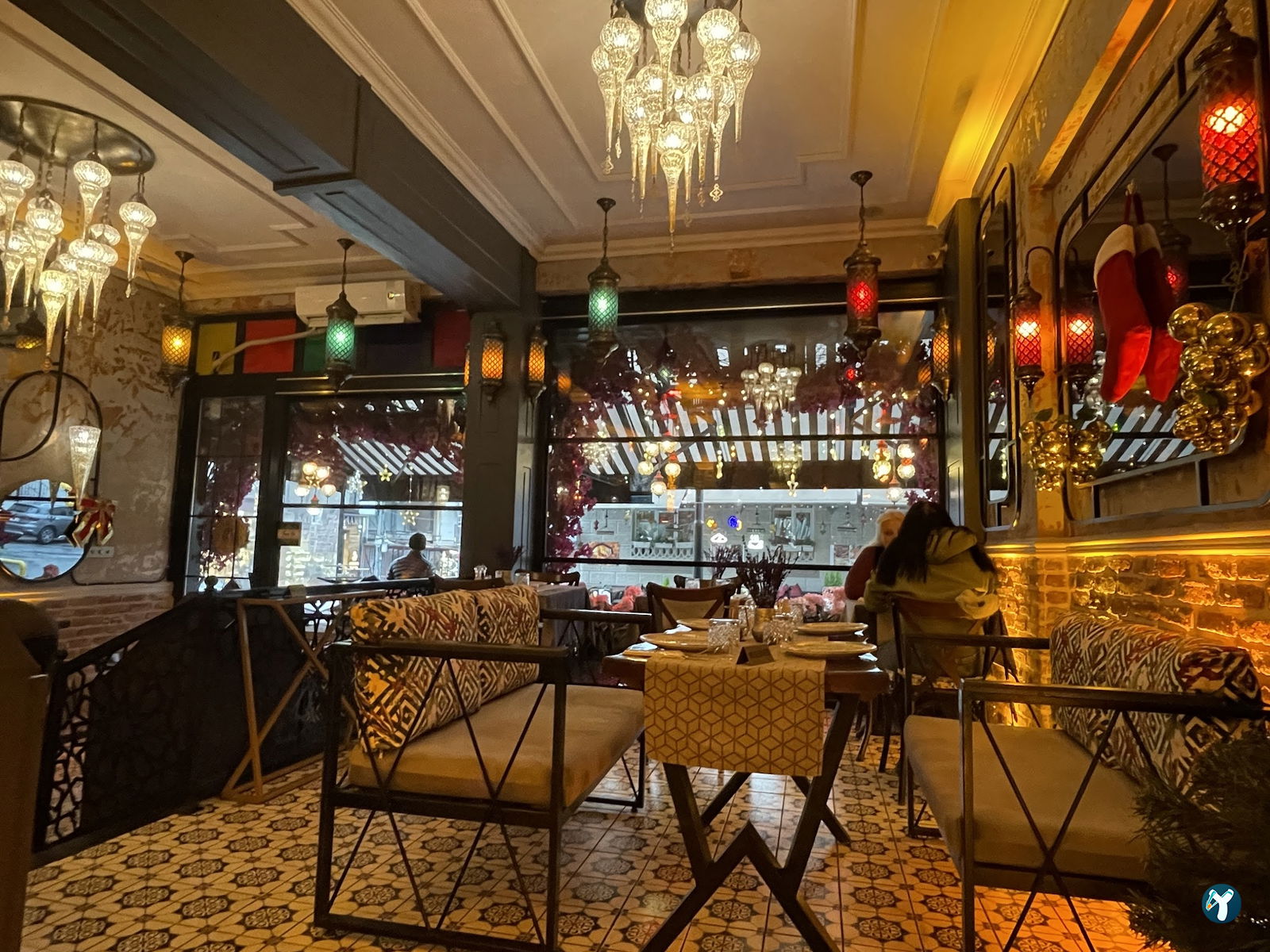 Esto Restaurant