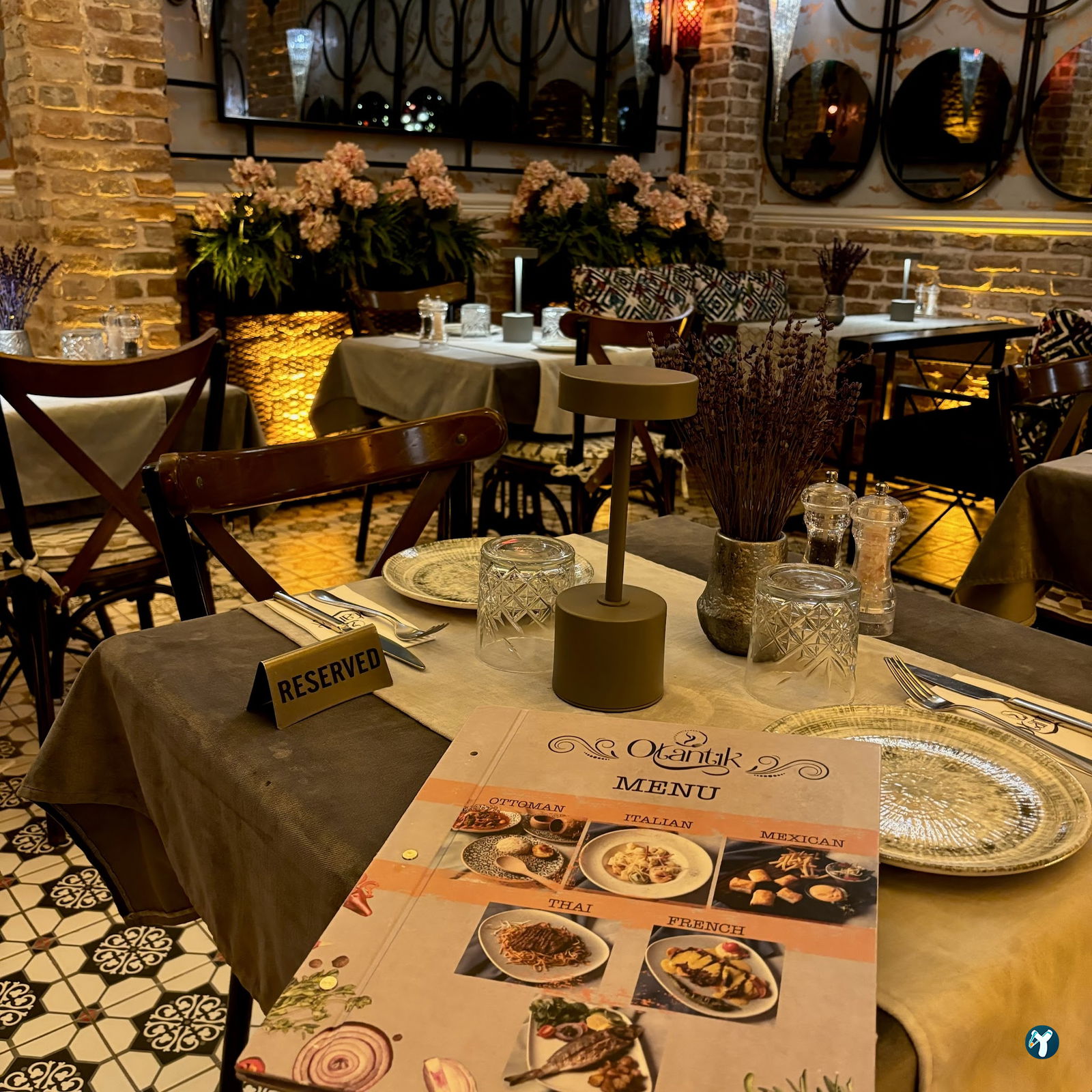 Esto Restaurant