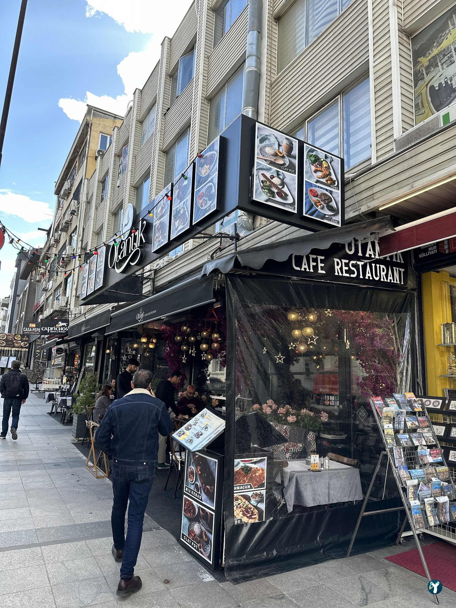 Esto Restaurant