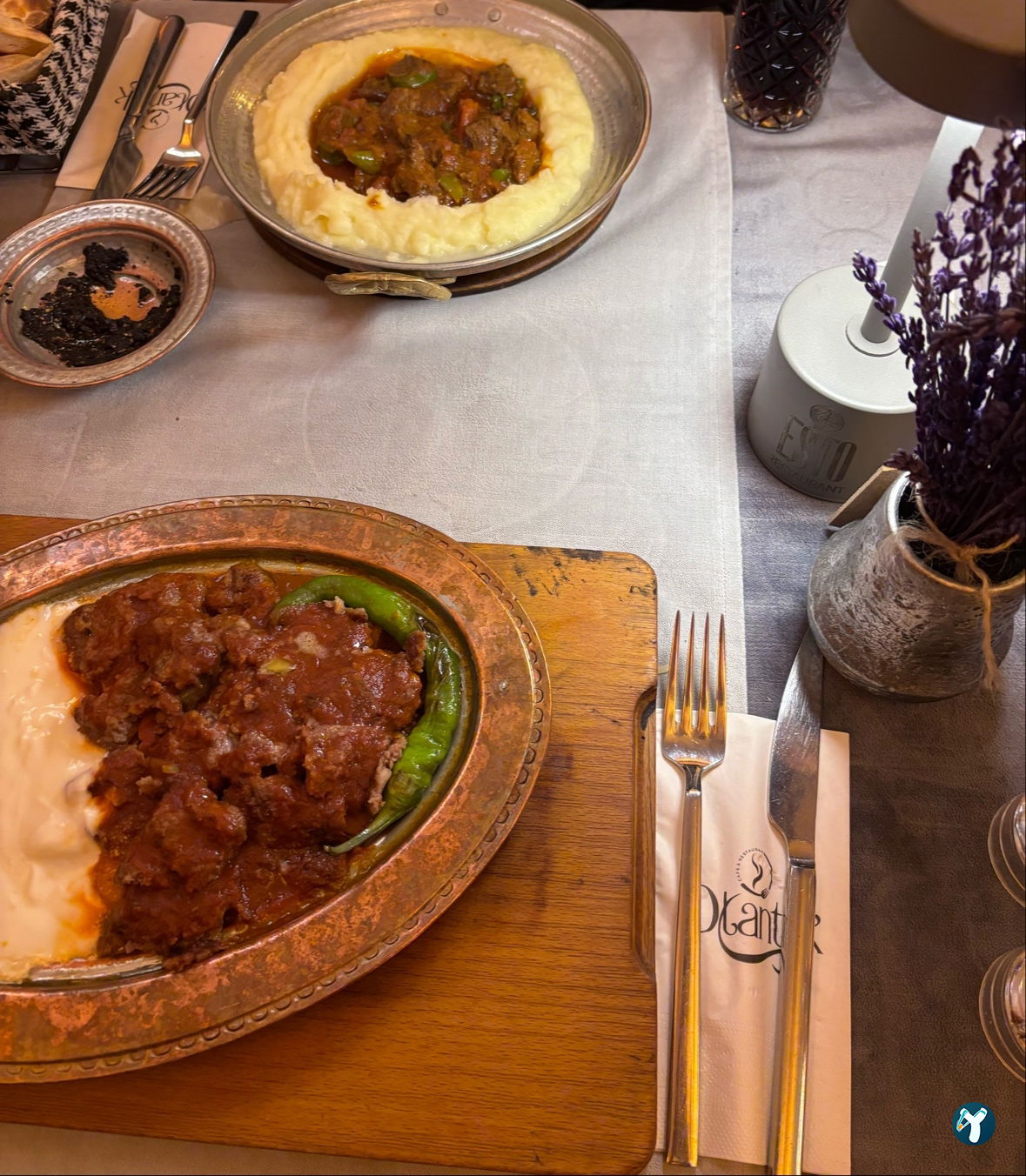 Esto Restaurant