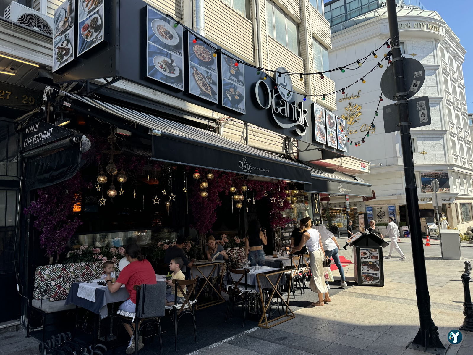 Esto Restaurant
