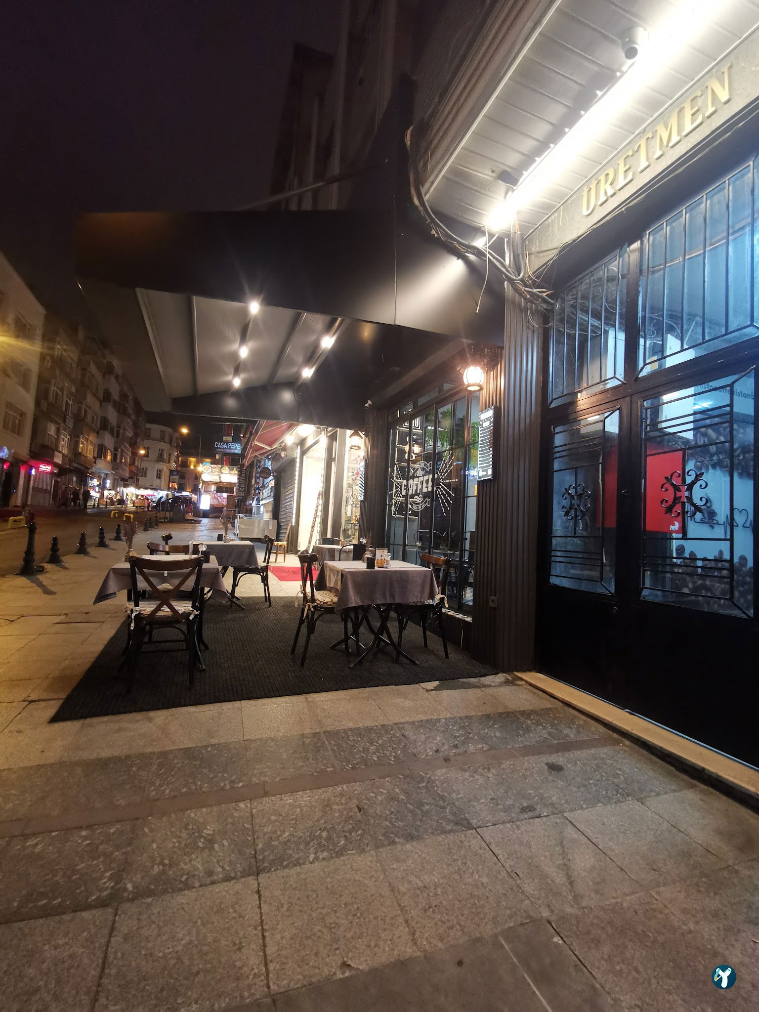 Esto Restaurant