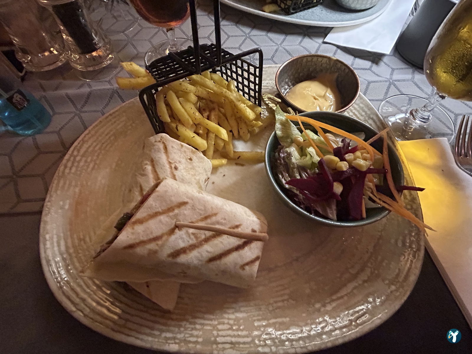 Esto Restaurant