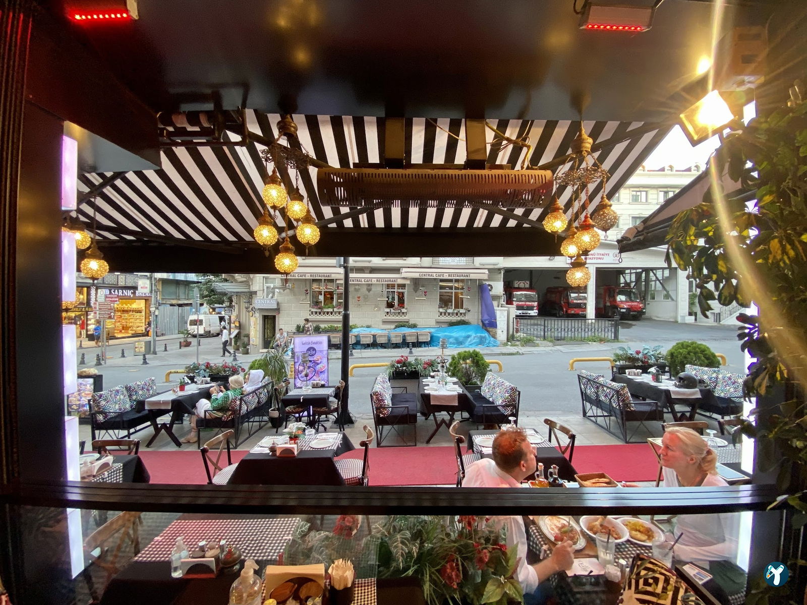 Esto Restaurant
