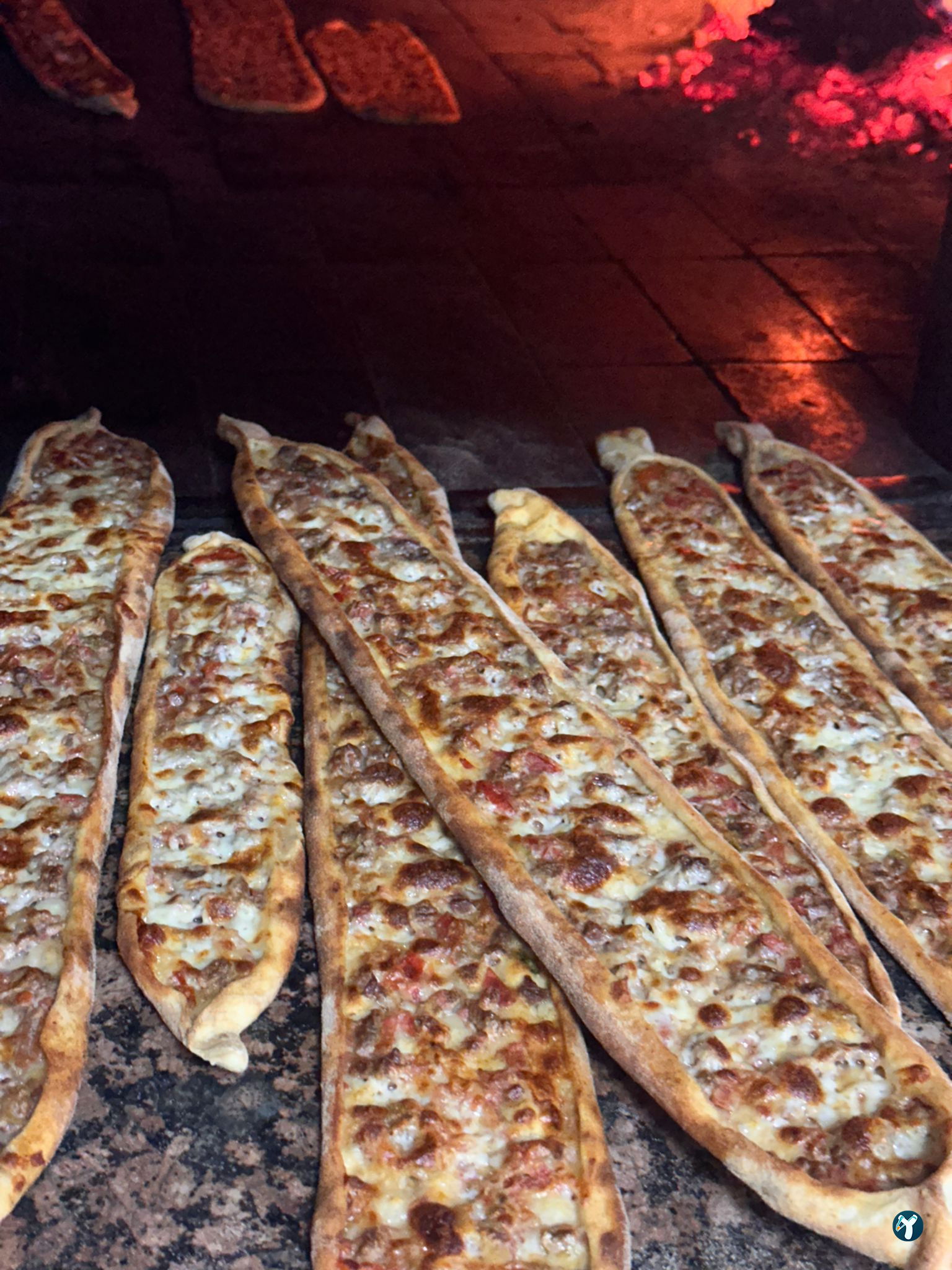 Gebizli Etli Pide Döner Kebap Salonu Mevlana