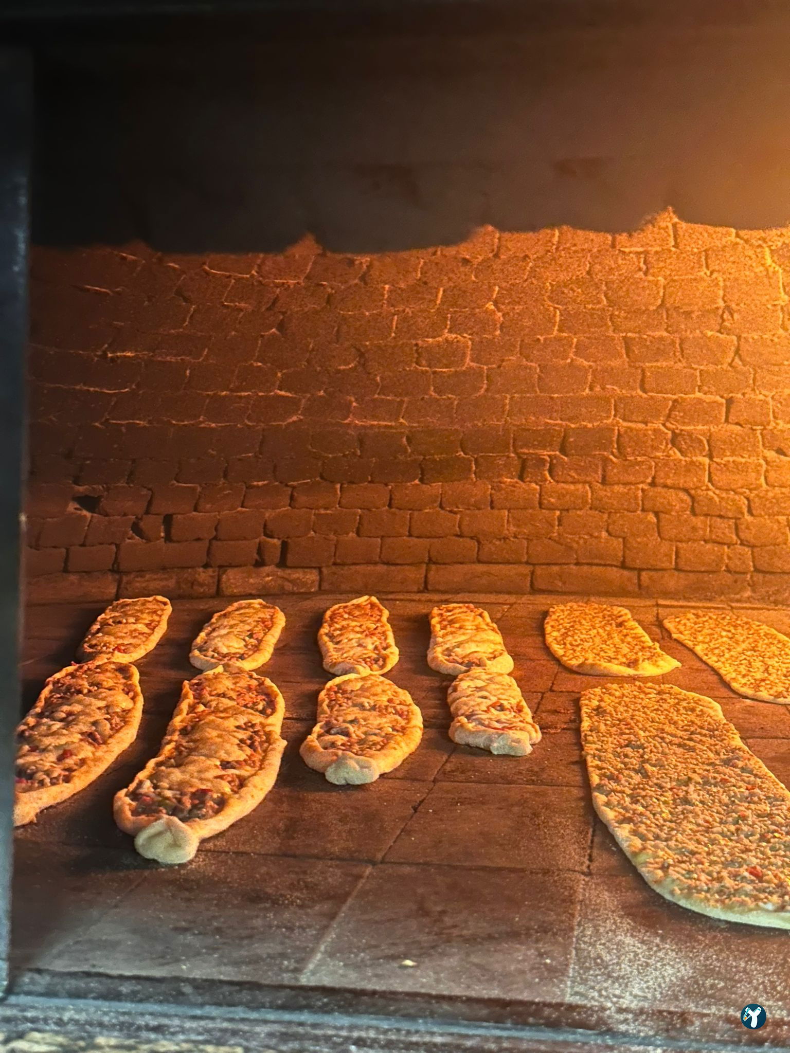 Gebizli Etli Pide Döner Kebap Salonu Mevlana
