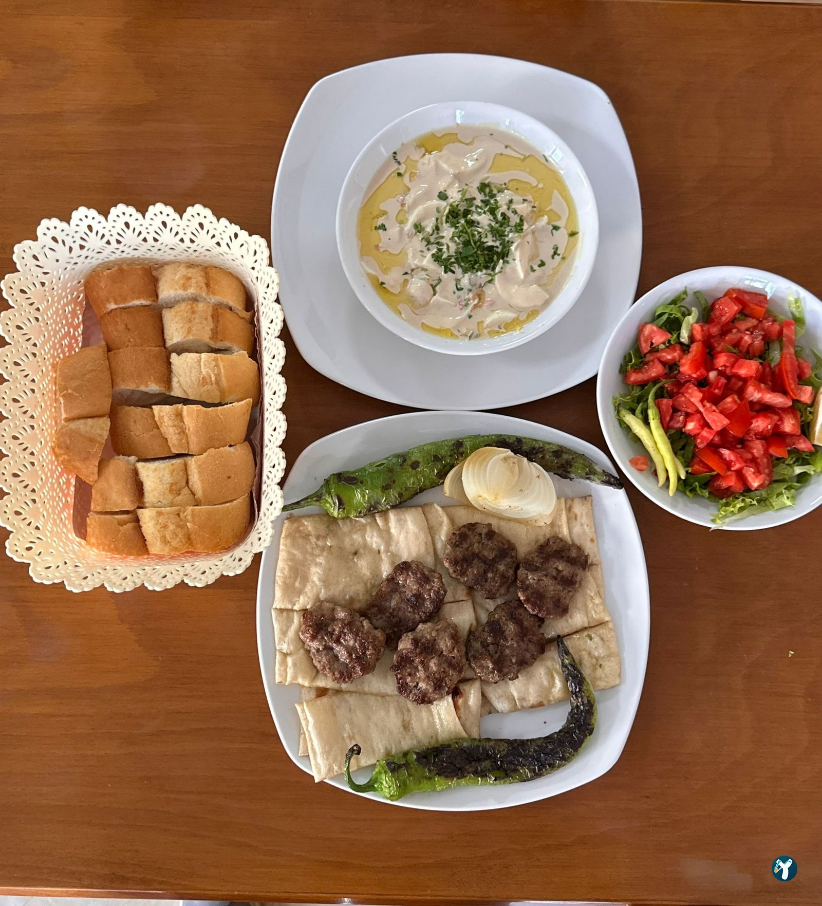 Gebizli Etli Pide Döner Kebap Salonu Mevlana
