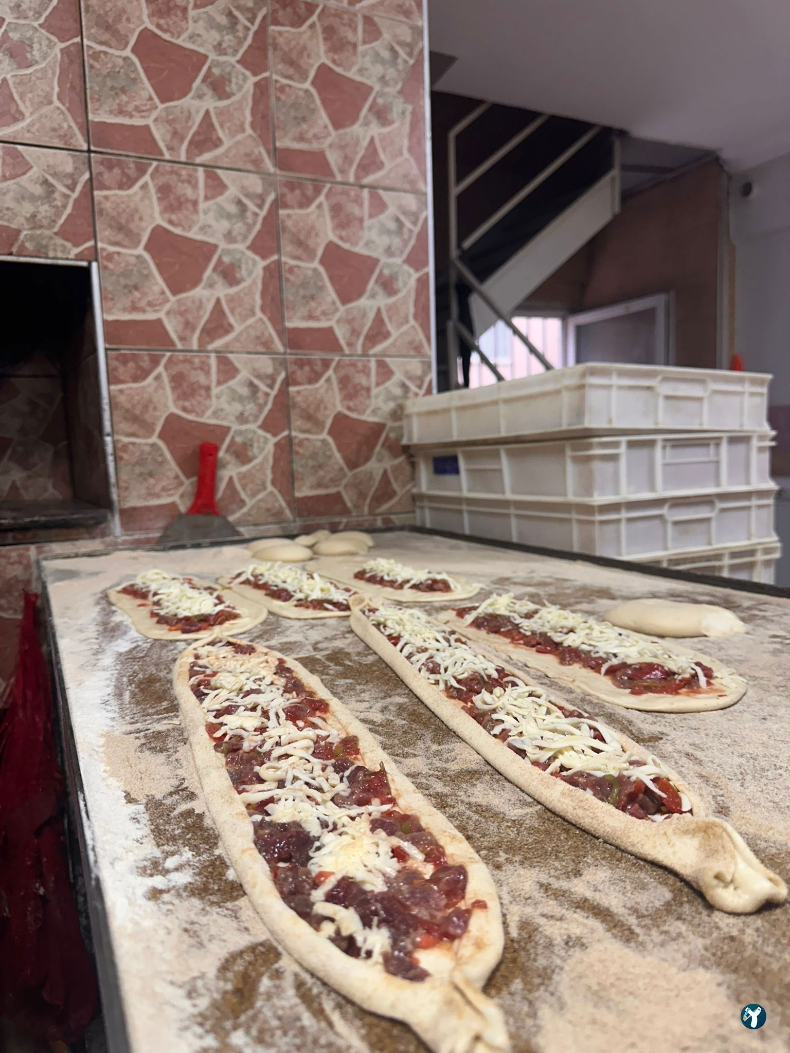 Gebizli Etli Pide Döner Kebap Salonu Mevlana