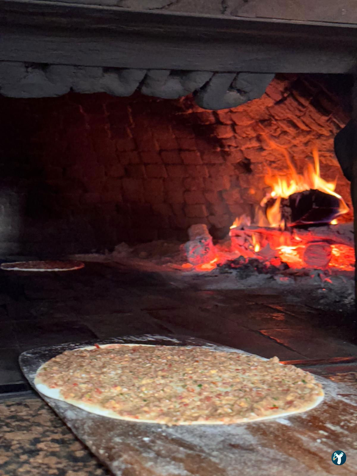 Gebizli Etli Pide Döner Kebap Salonu Mevlana