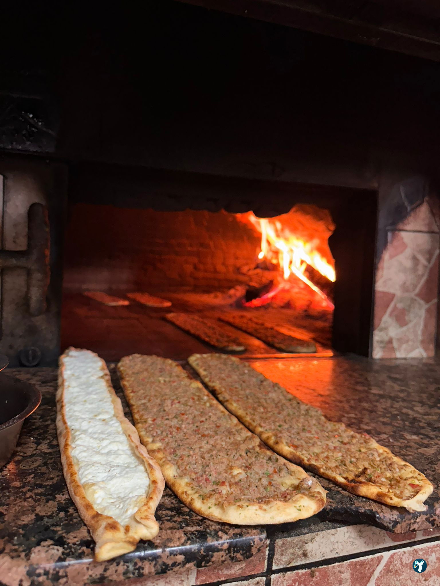 Gebizli Etli Pide Döner Kebap Salonu Mevlana