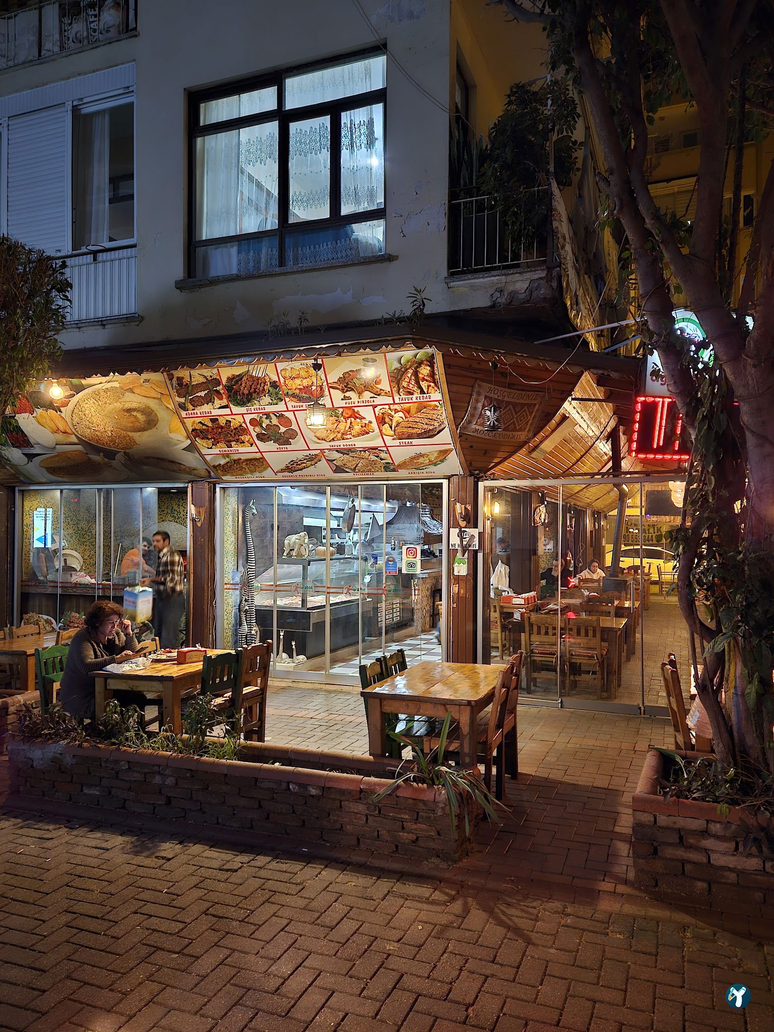 Öztat Kebap Tantuni̇