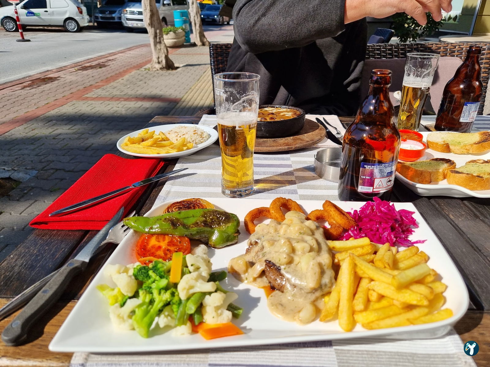 Istanbul Cafe Restaurant