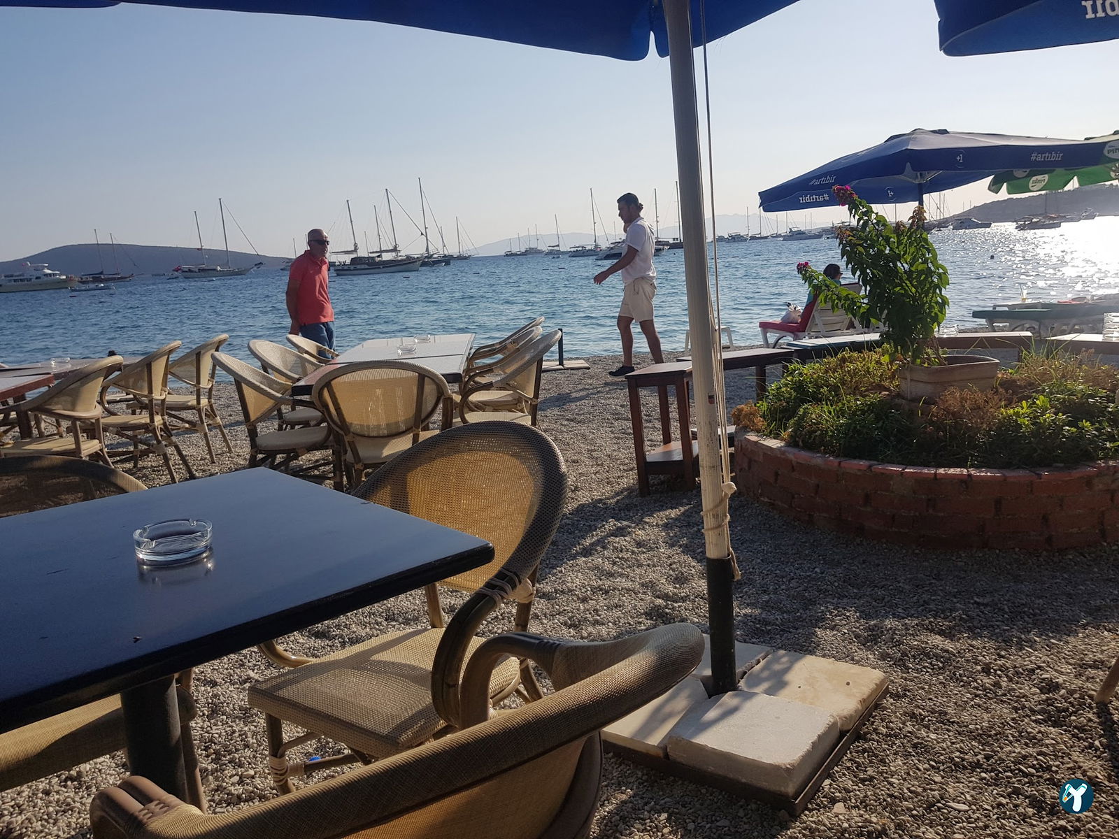 Penguen Cafe Restaurant
