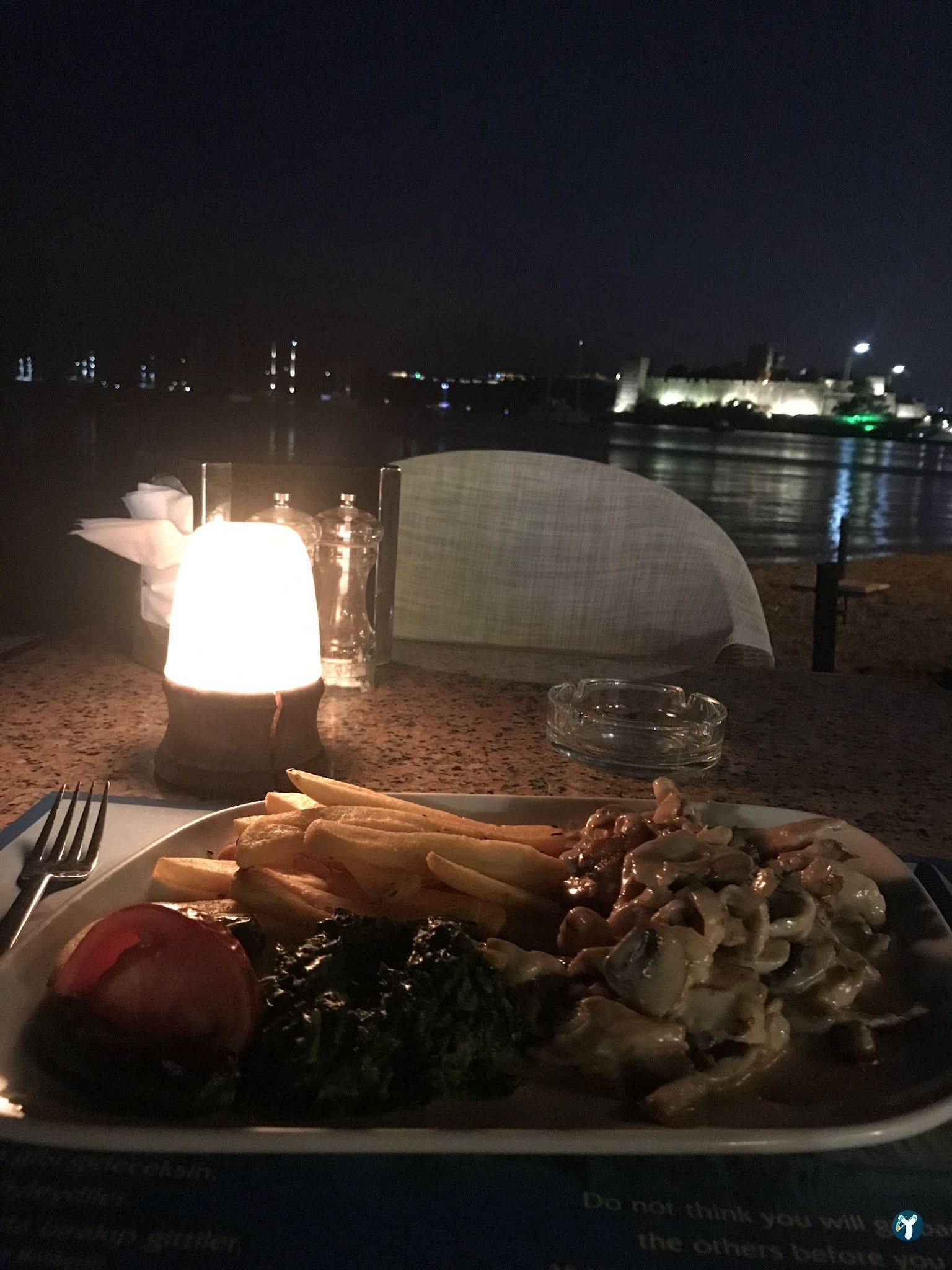 Penguen Cafe Restaurant