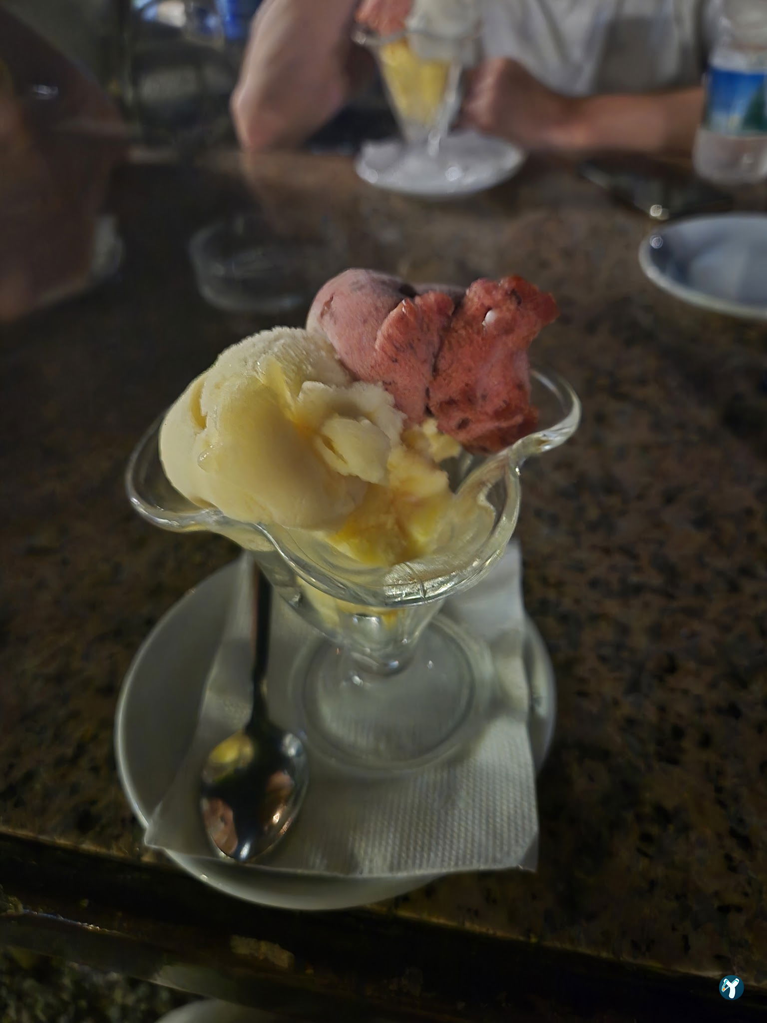 Penguen Cafe Restaurant