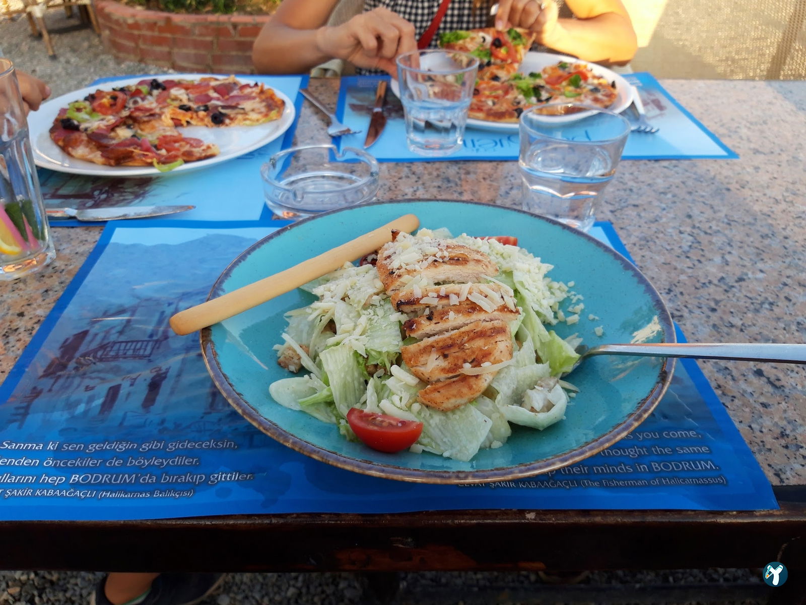 Penguen Cafe Restaurant