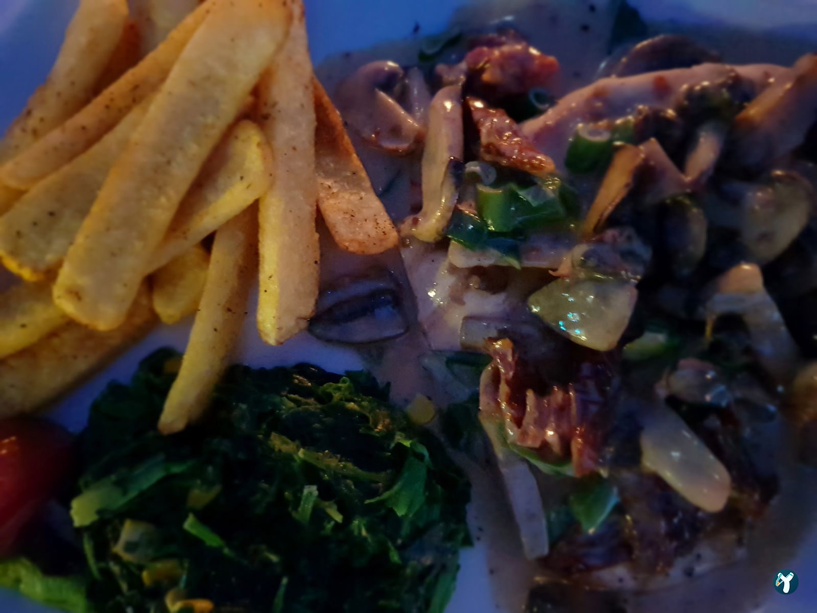 Penguen Cafe Restaurant