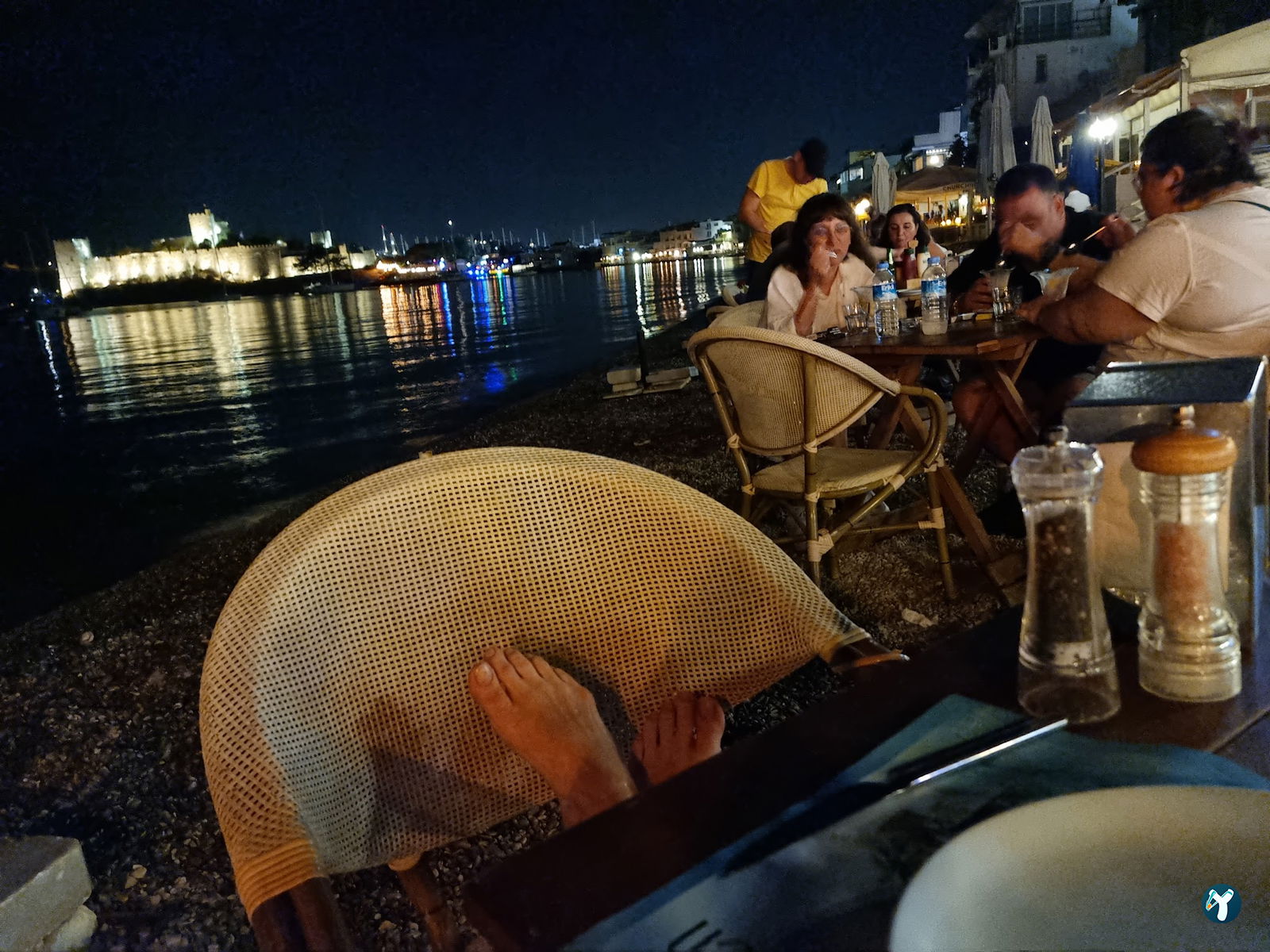 Penguen Cafe Restaurant