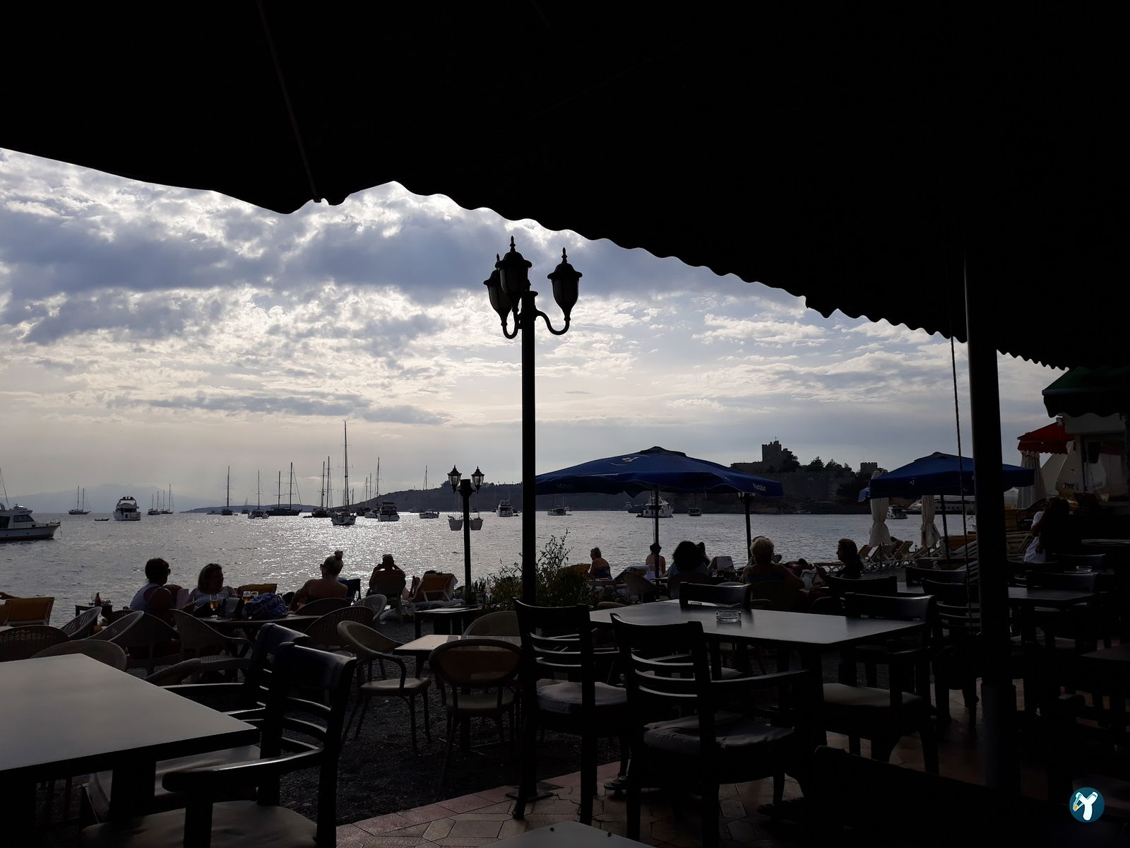 Penguen Cafe Restaurant