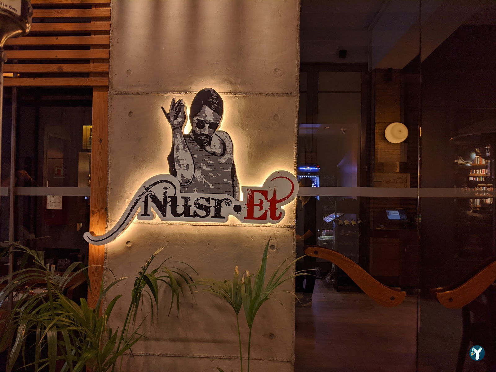 Nusr-Et