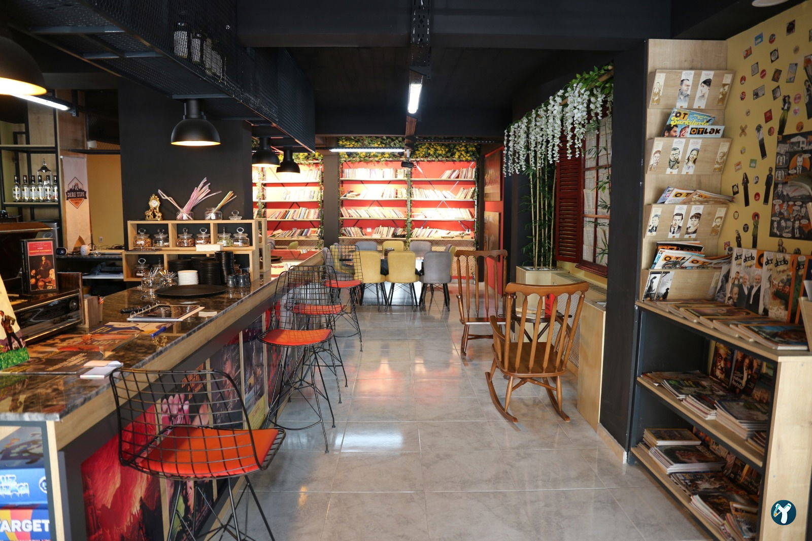 Palto Kitap & Kahve