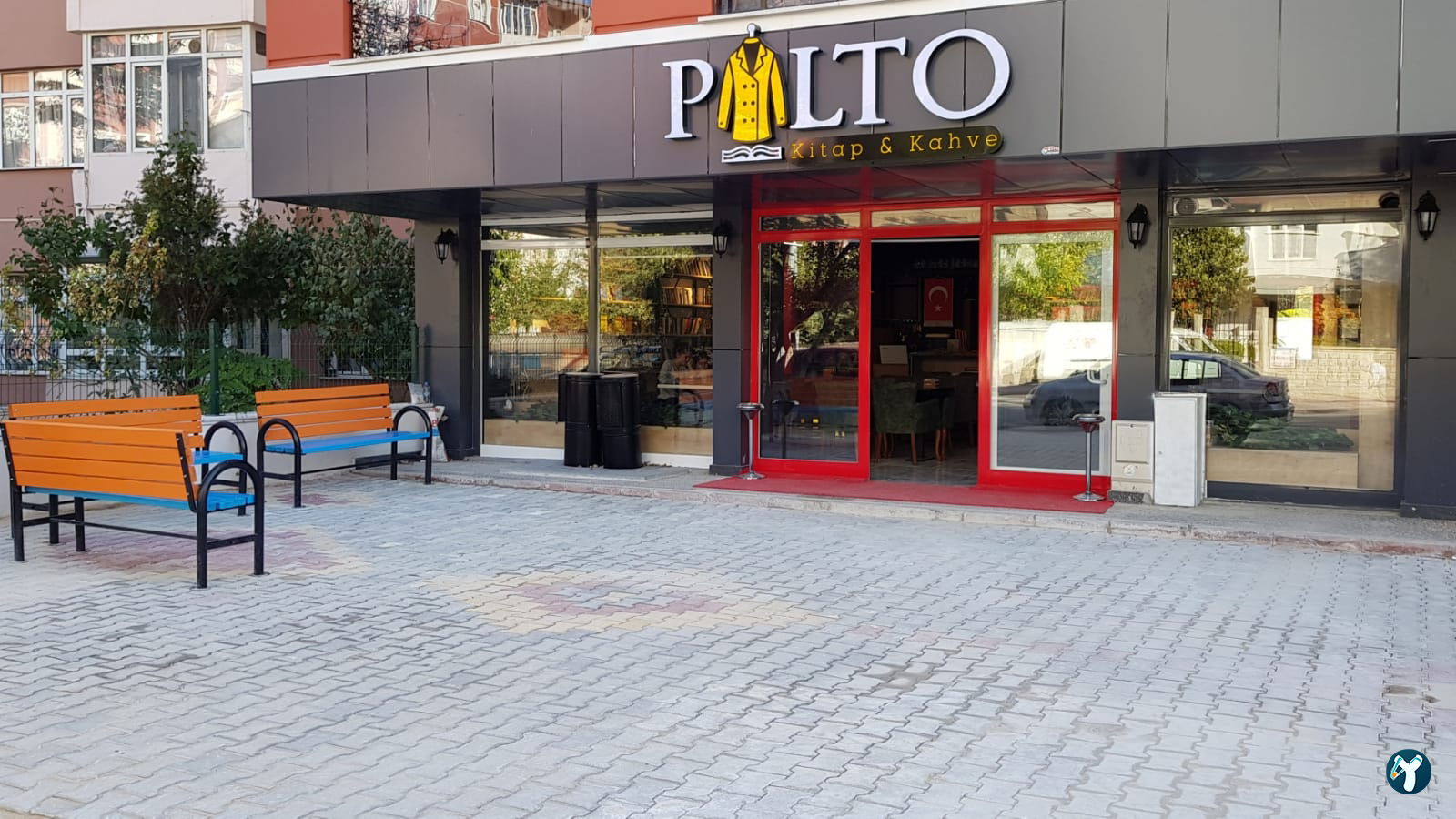Palto Kitap & Kahve
