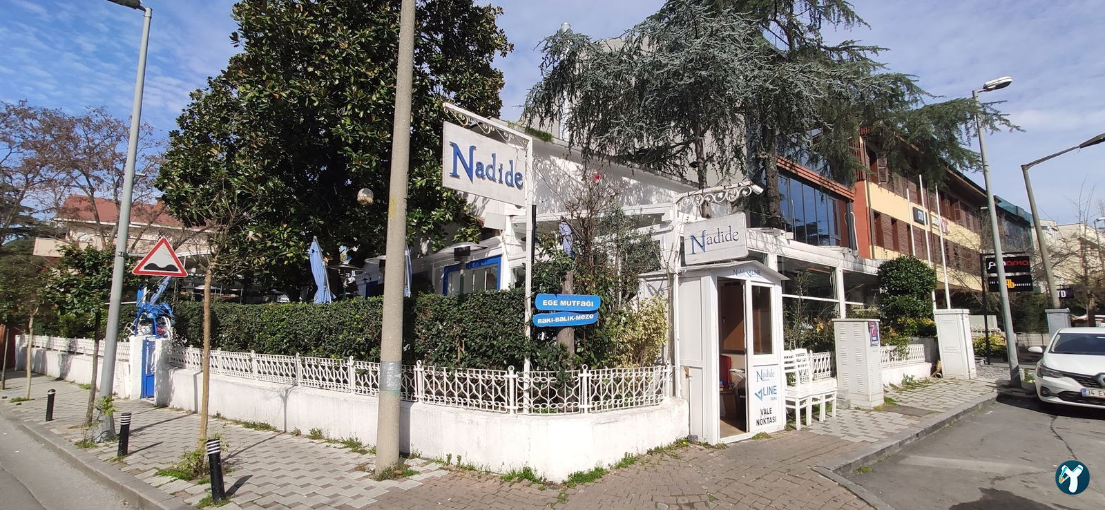 Nadide Meyhane