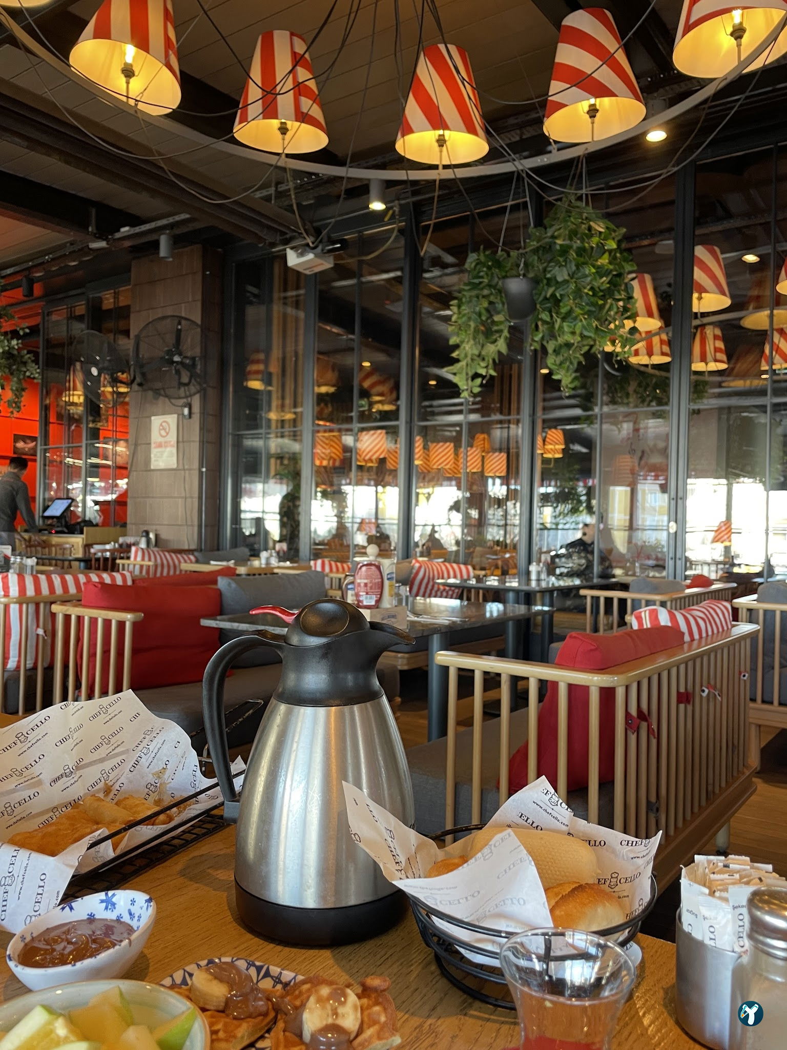 Chef Cello Cafe & Lounge