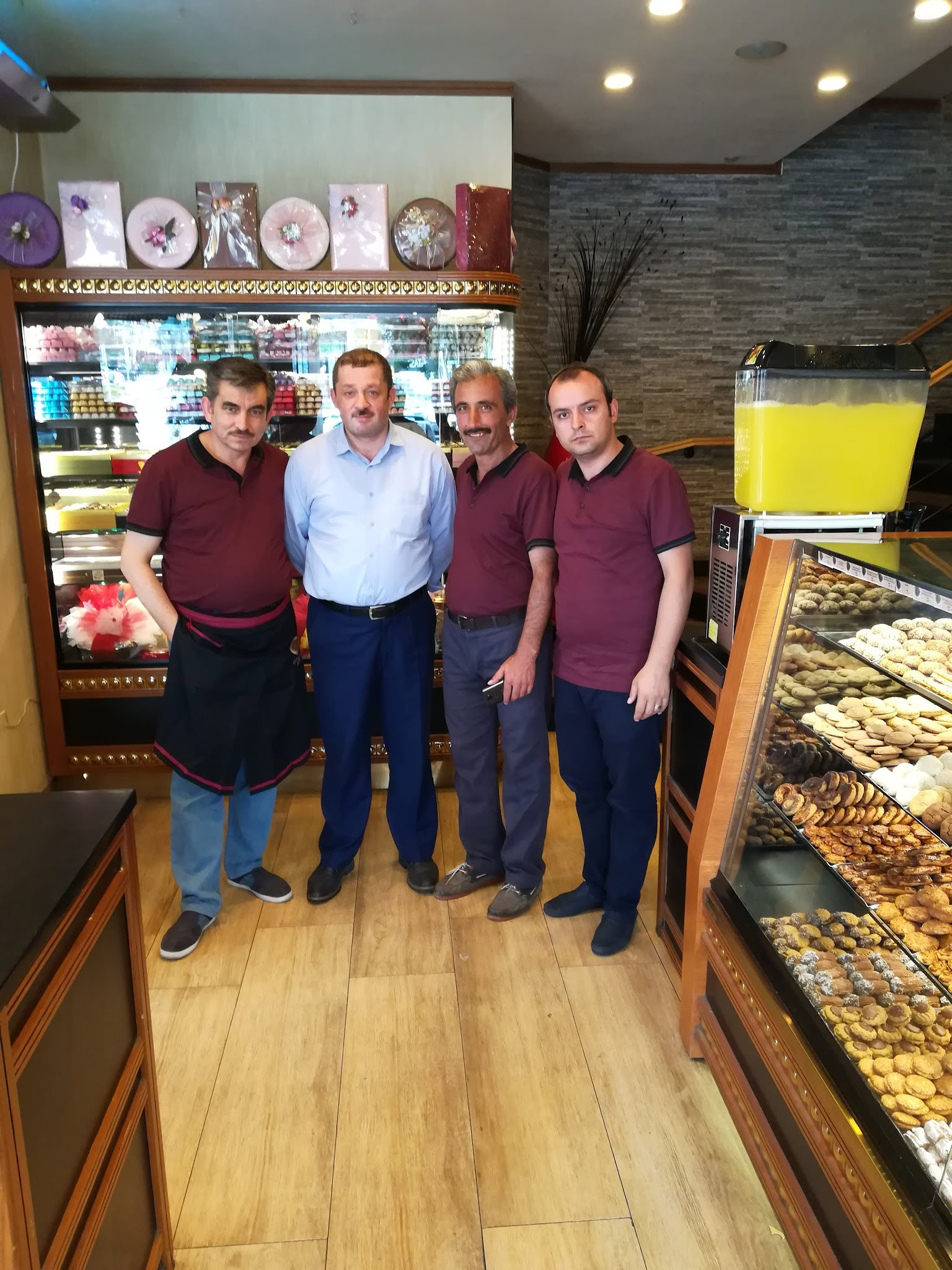 Oskar Pastanesi Etlik