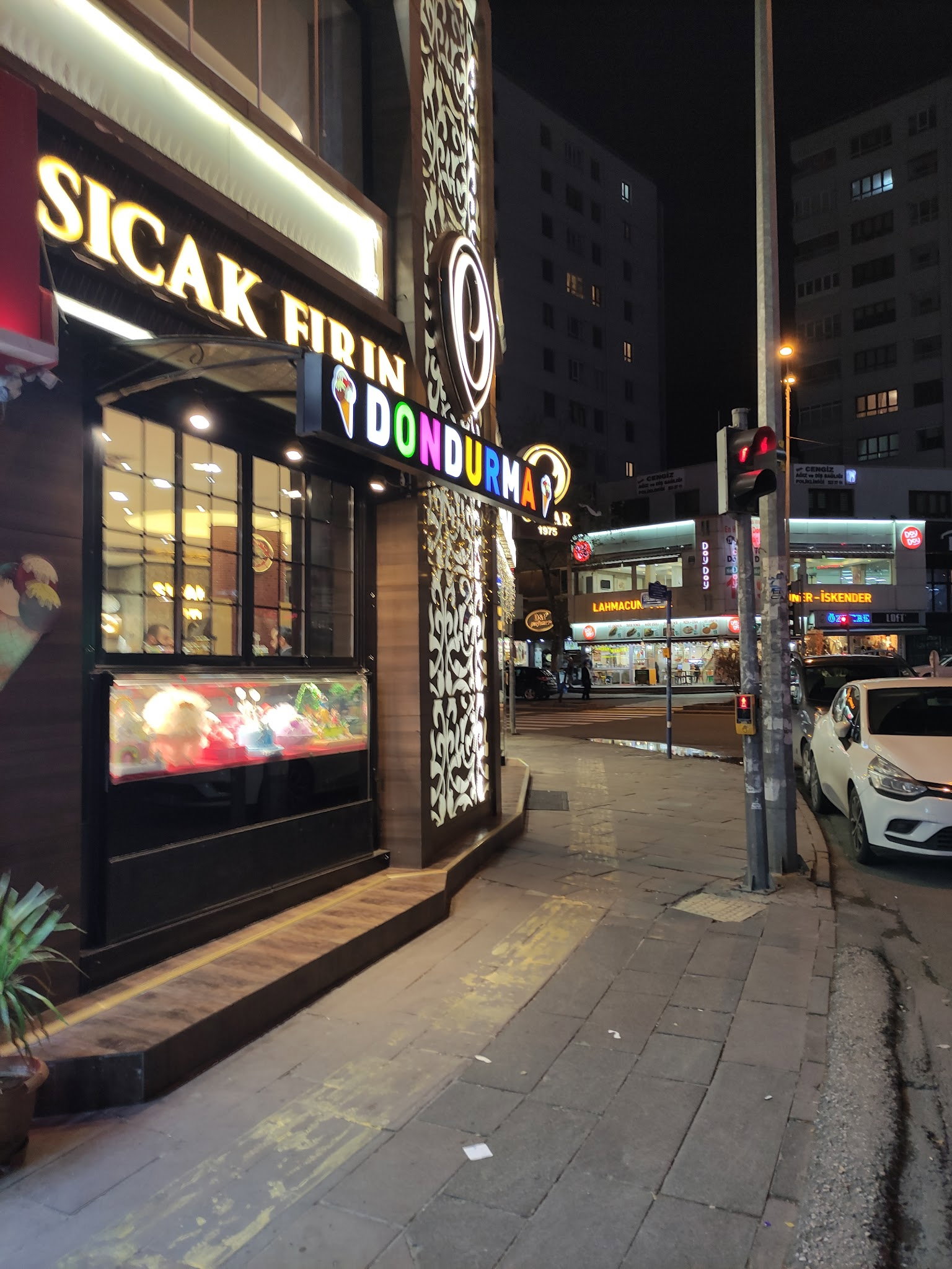 Oskar Pastanesi Etlik