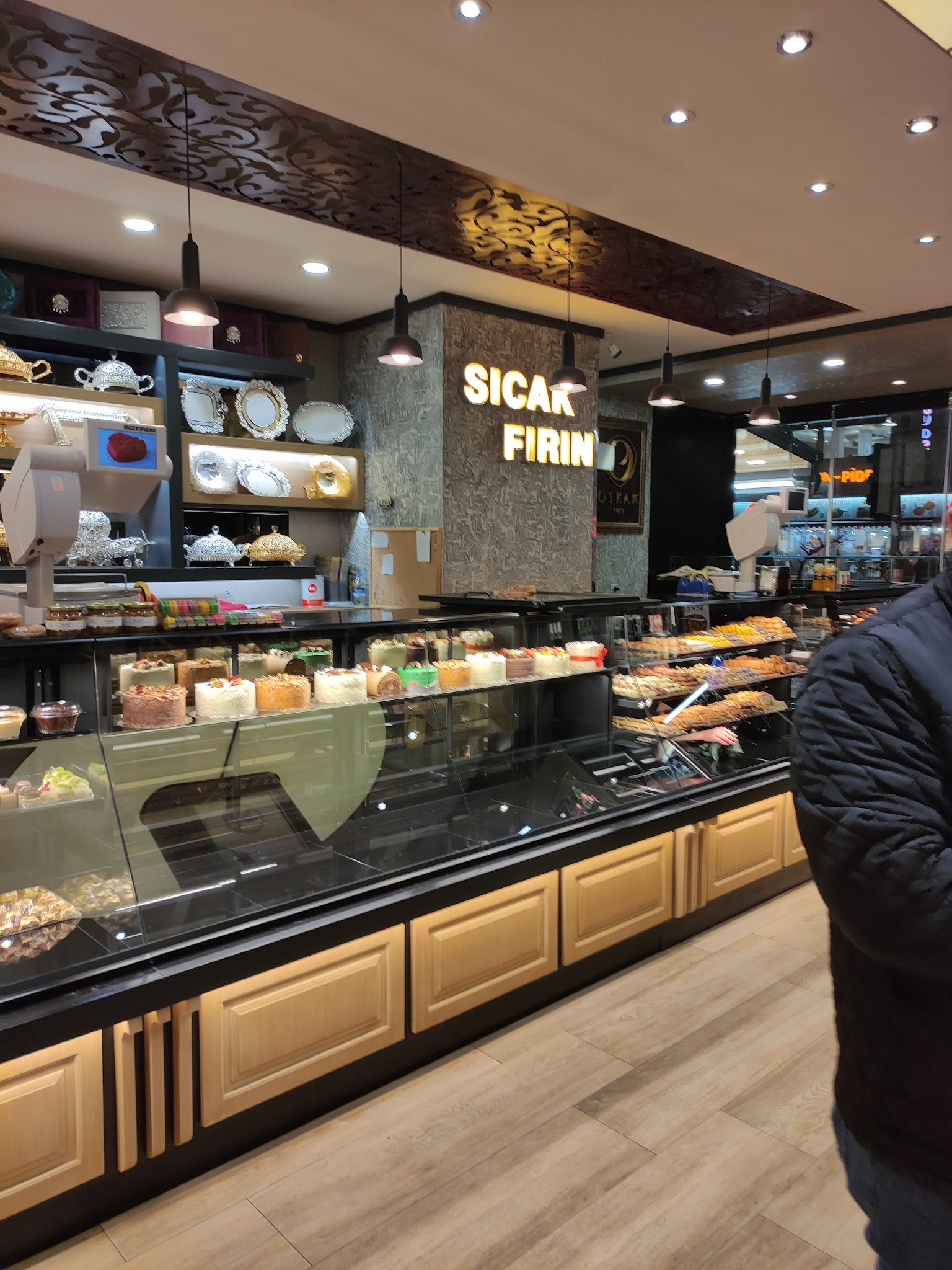 Oskar Pastanesi Etlik