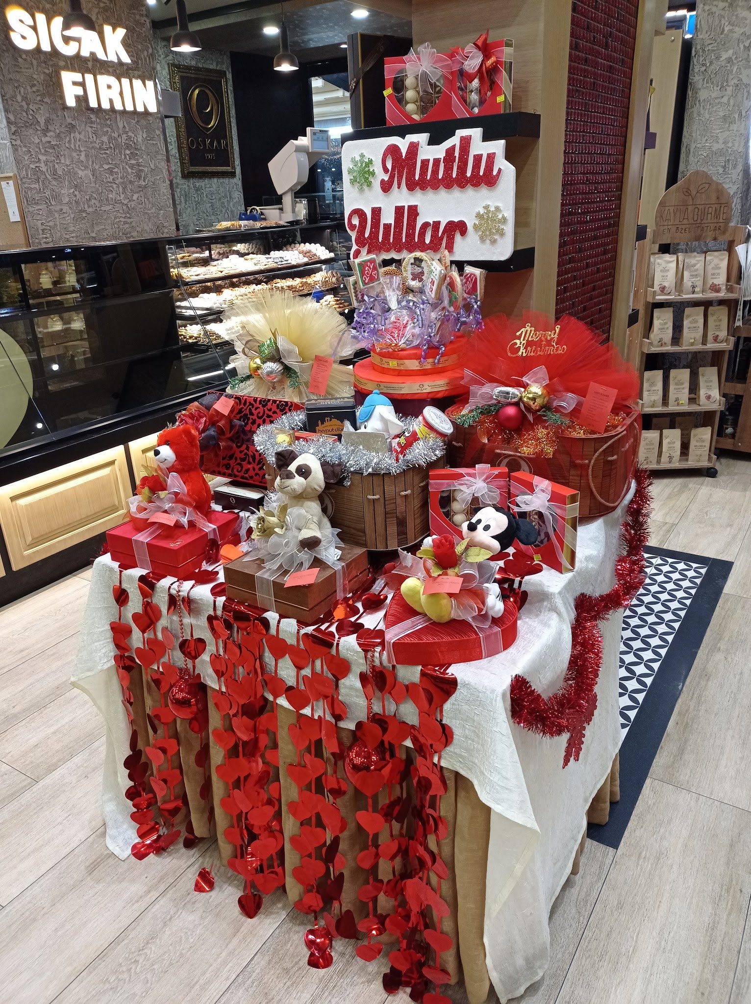 Oskar Pastanesi Etlik