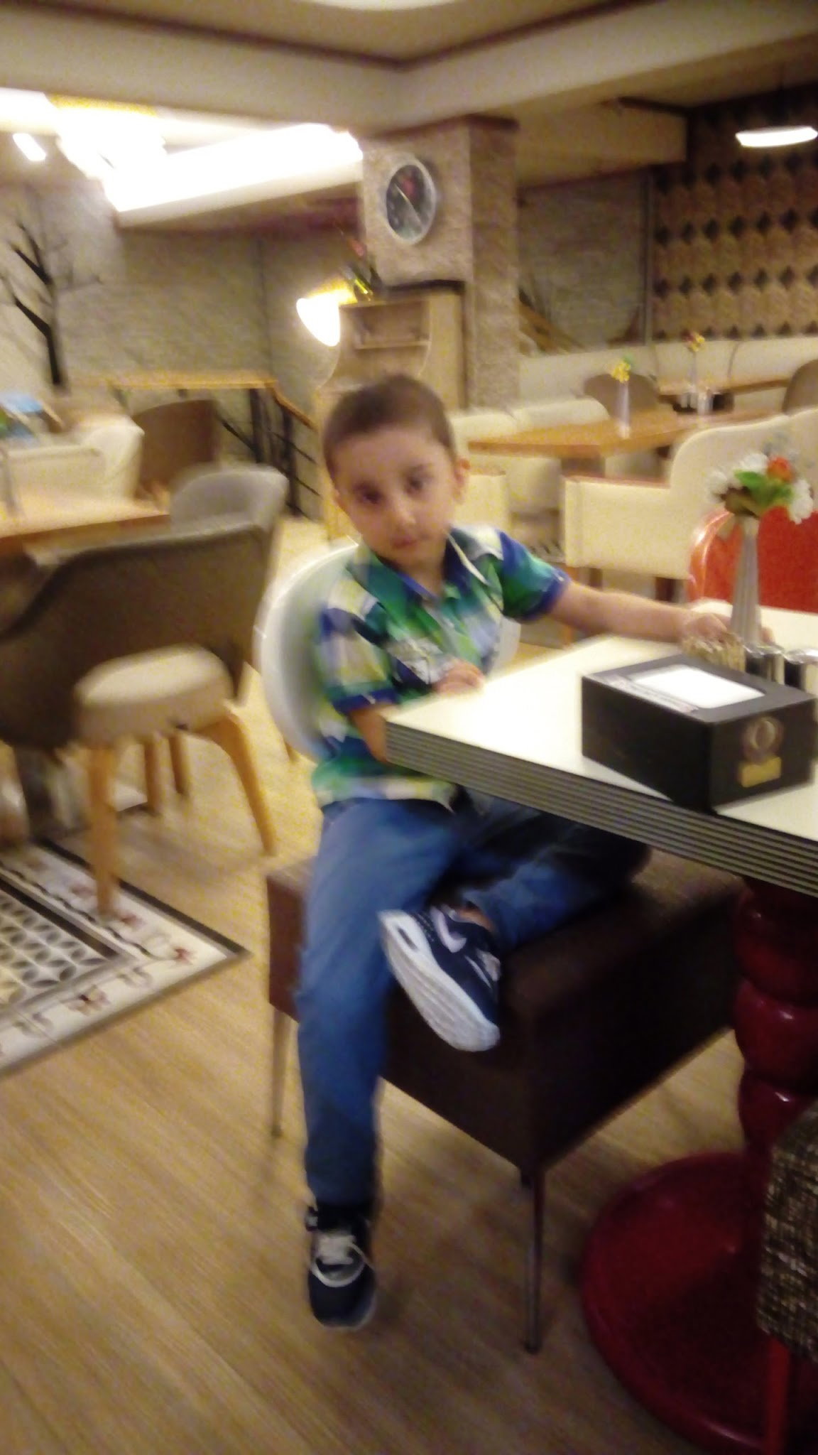 Oskar Pastanesi Etlik