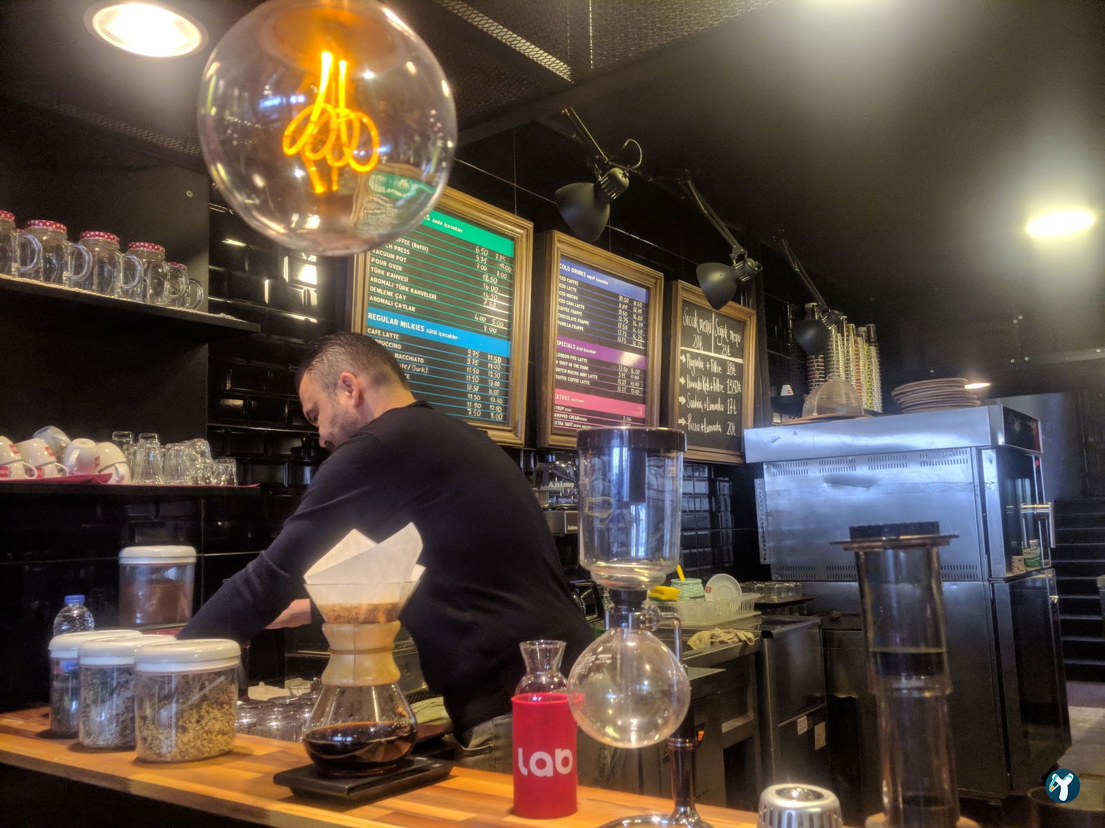 Coffee Lab Mithatpaşa