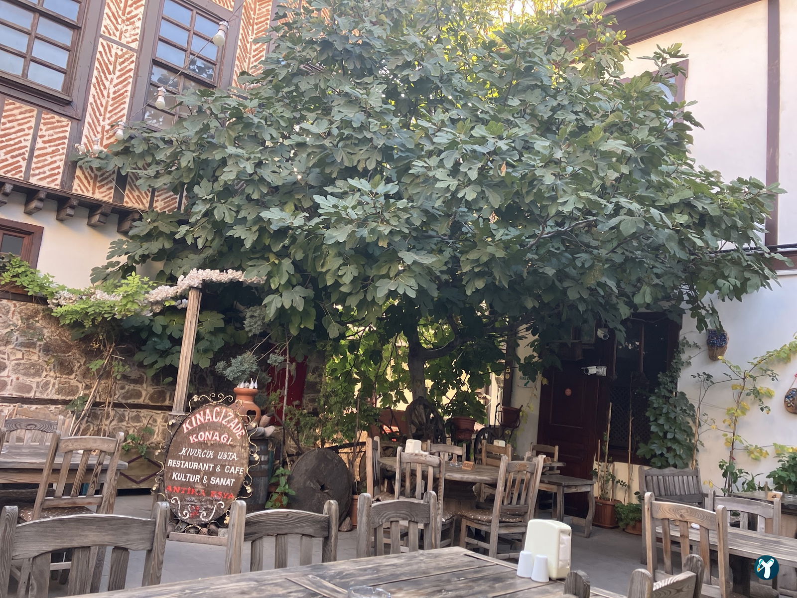 Kınacızade Konağı