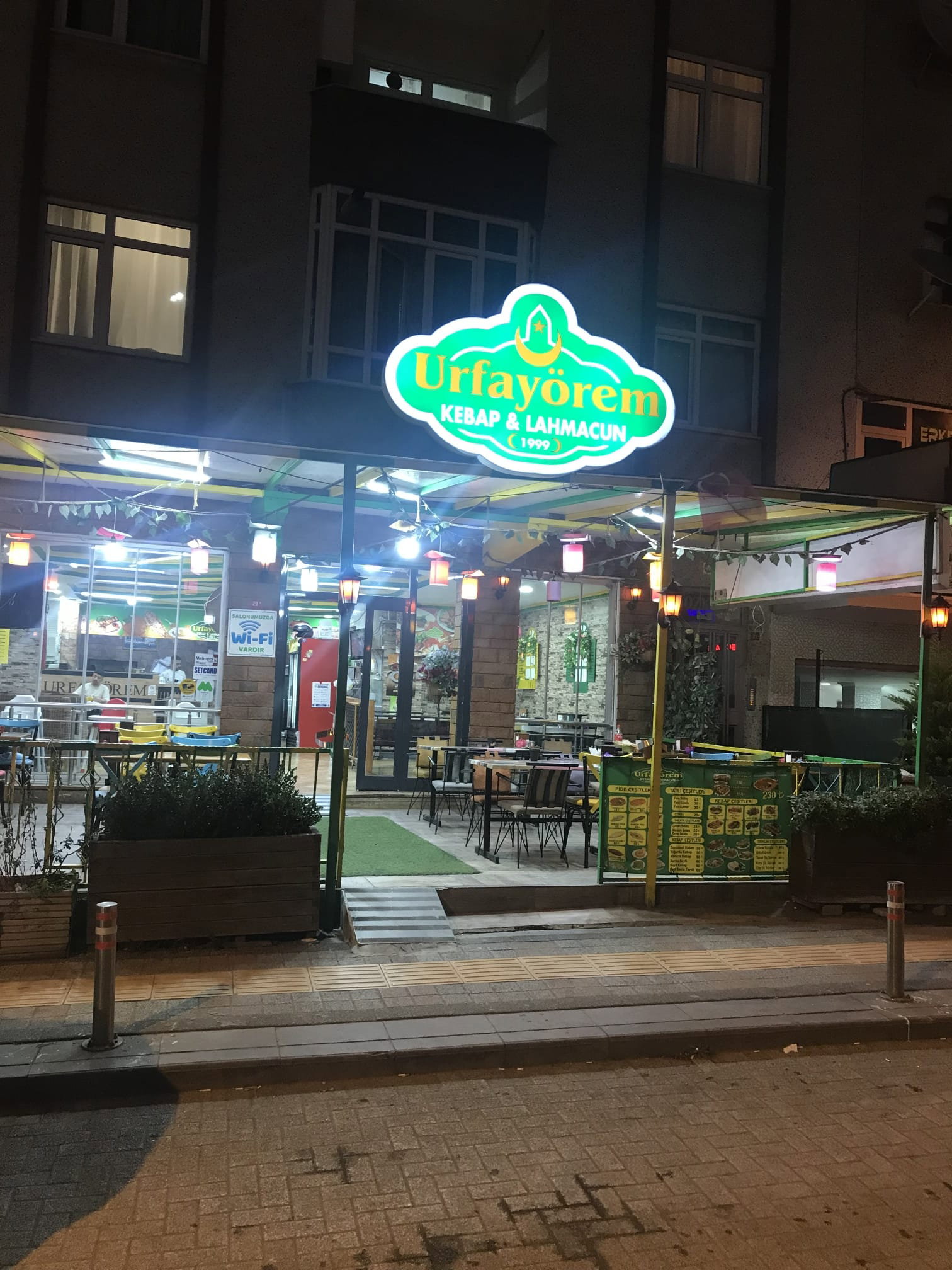 Urfa Yörem Güngören Kebap Ve Lahmacun Restorant Gençosman Mh