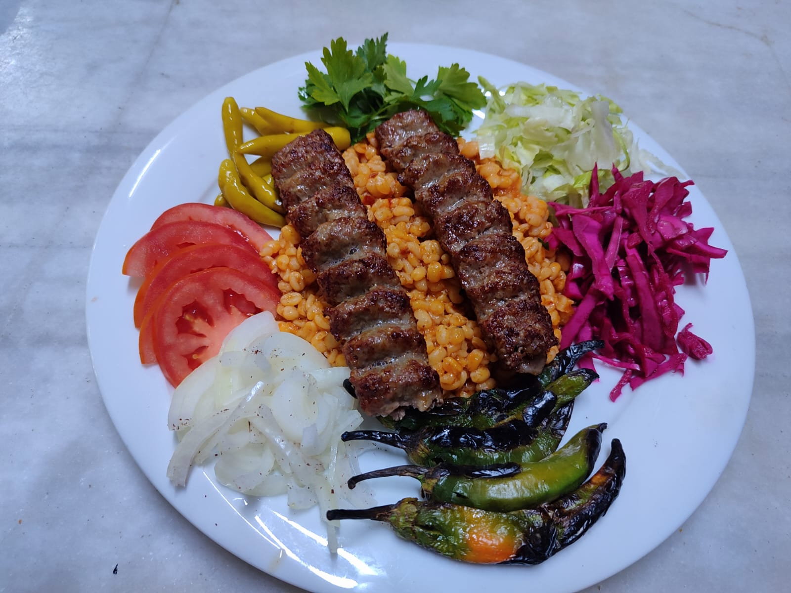 Urfa Yörem Güngören Kebap Ve Lahmacun Restorant Gençosman Mh