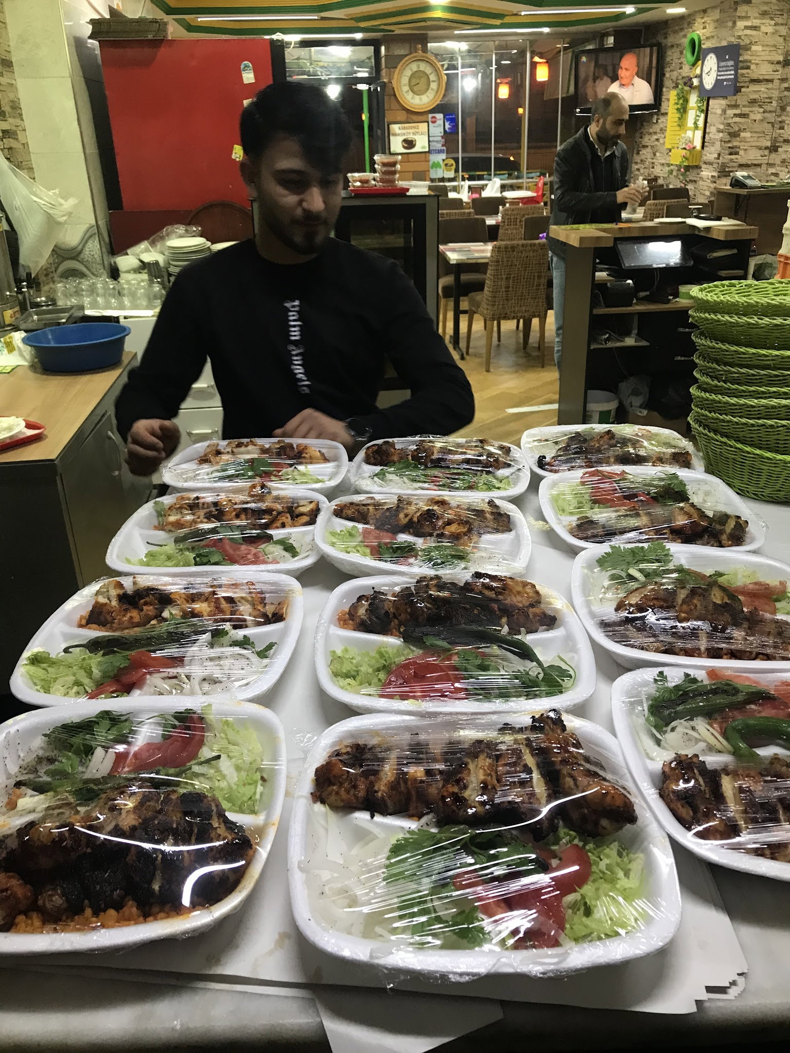 Urfa Yörem Güngören Kebap Ve Lahmacun Restorant Gençosman Mh