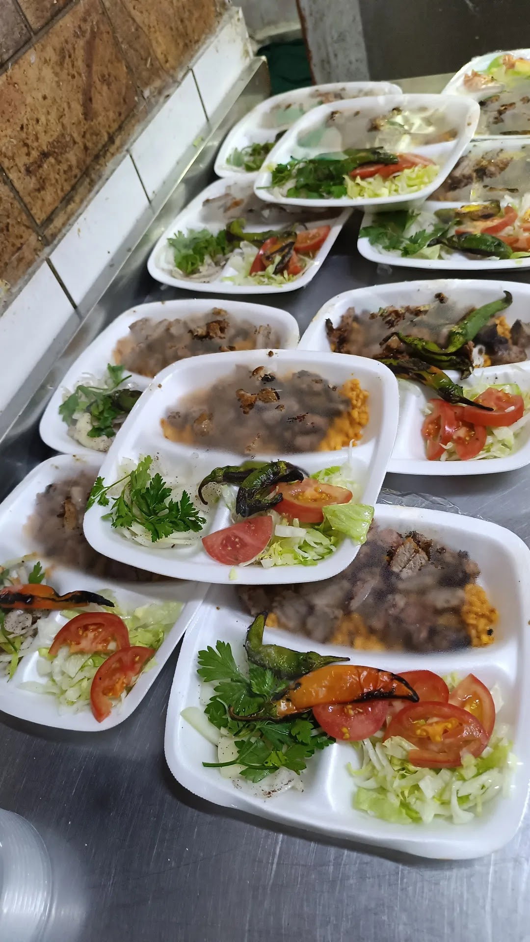 Urfa Yörem Güngören Kebap Ve Lahmacun Restorant Gençosman Mh